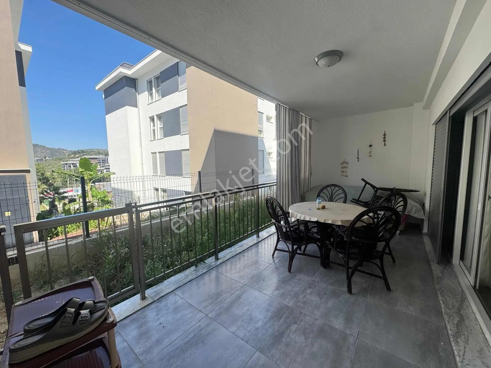 Views Emlak'tan 180m2 + 150m2 Özel Bahçeli Villa Tadında Daire - Görsel 31
