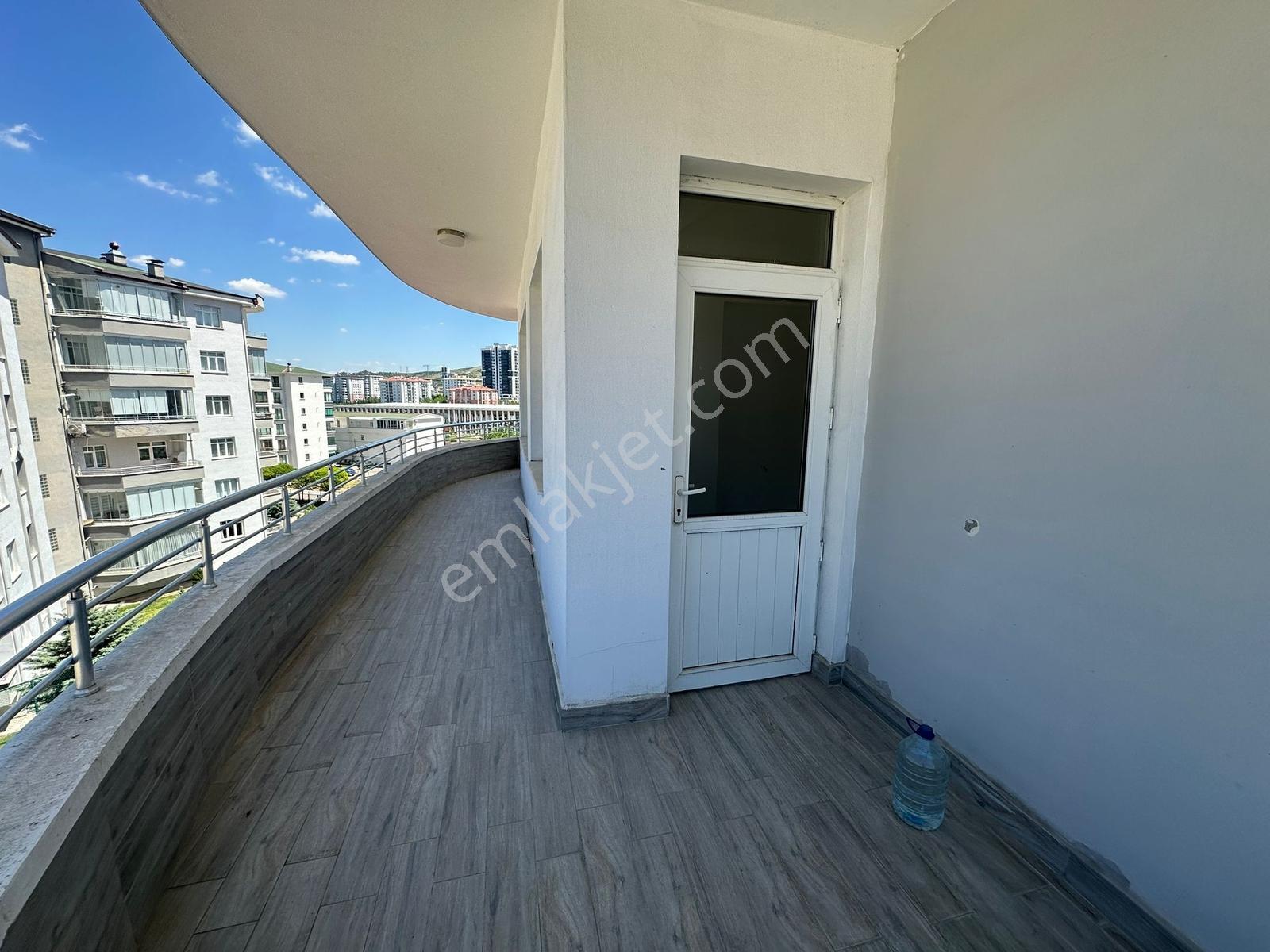 Bağlıca Kiralık Bulvar Üzeri Ara Kat 3+1 Daire - Görsel 18