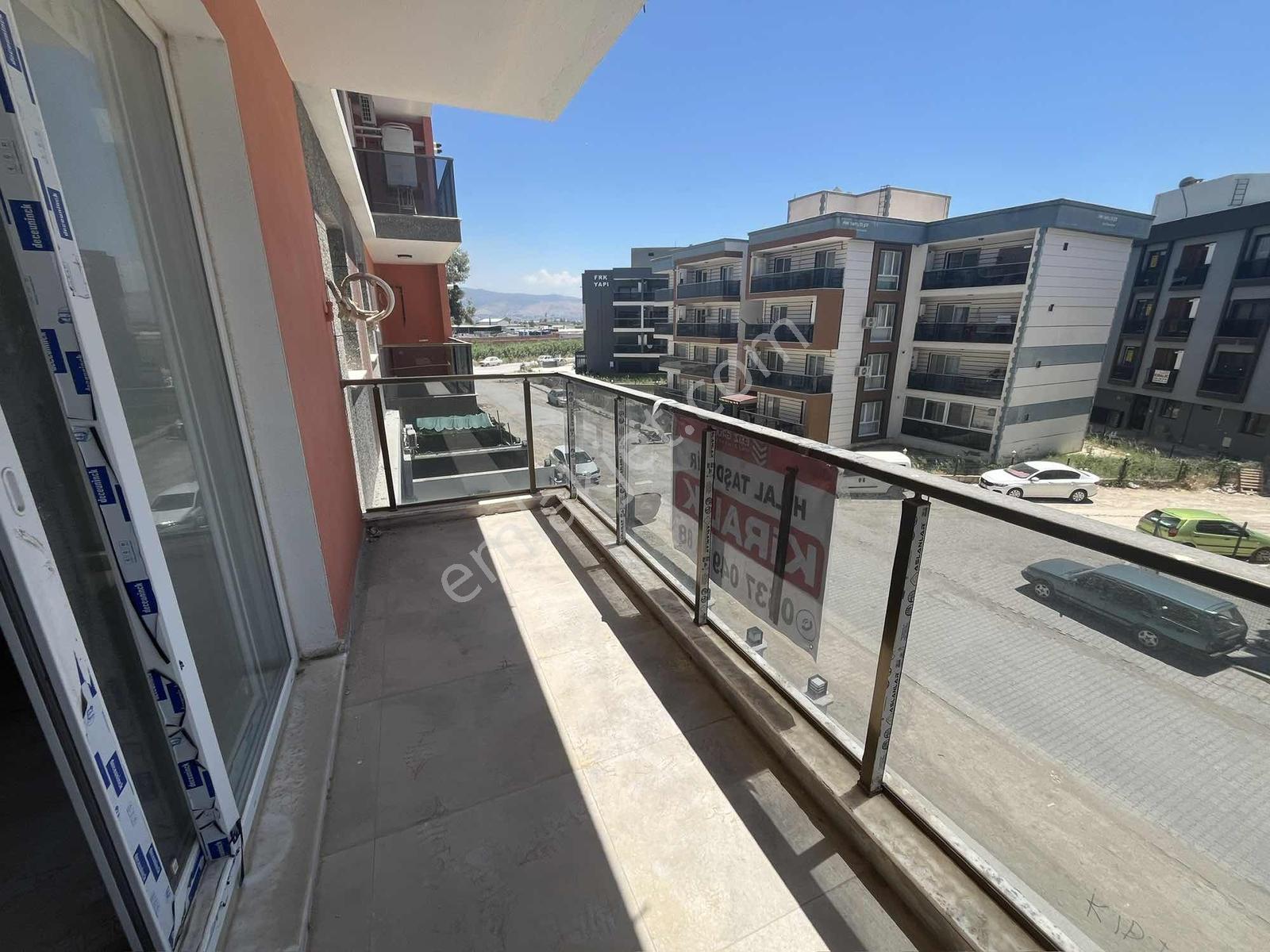 Seyrek'te Havuzlu Site'de 1+1 Eşyasız Kiralık Daire - Görsel 10
