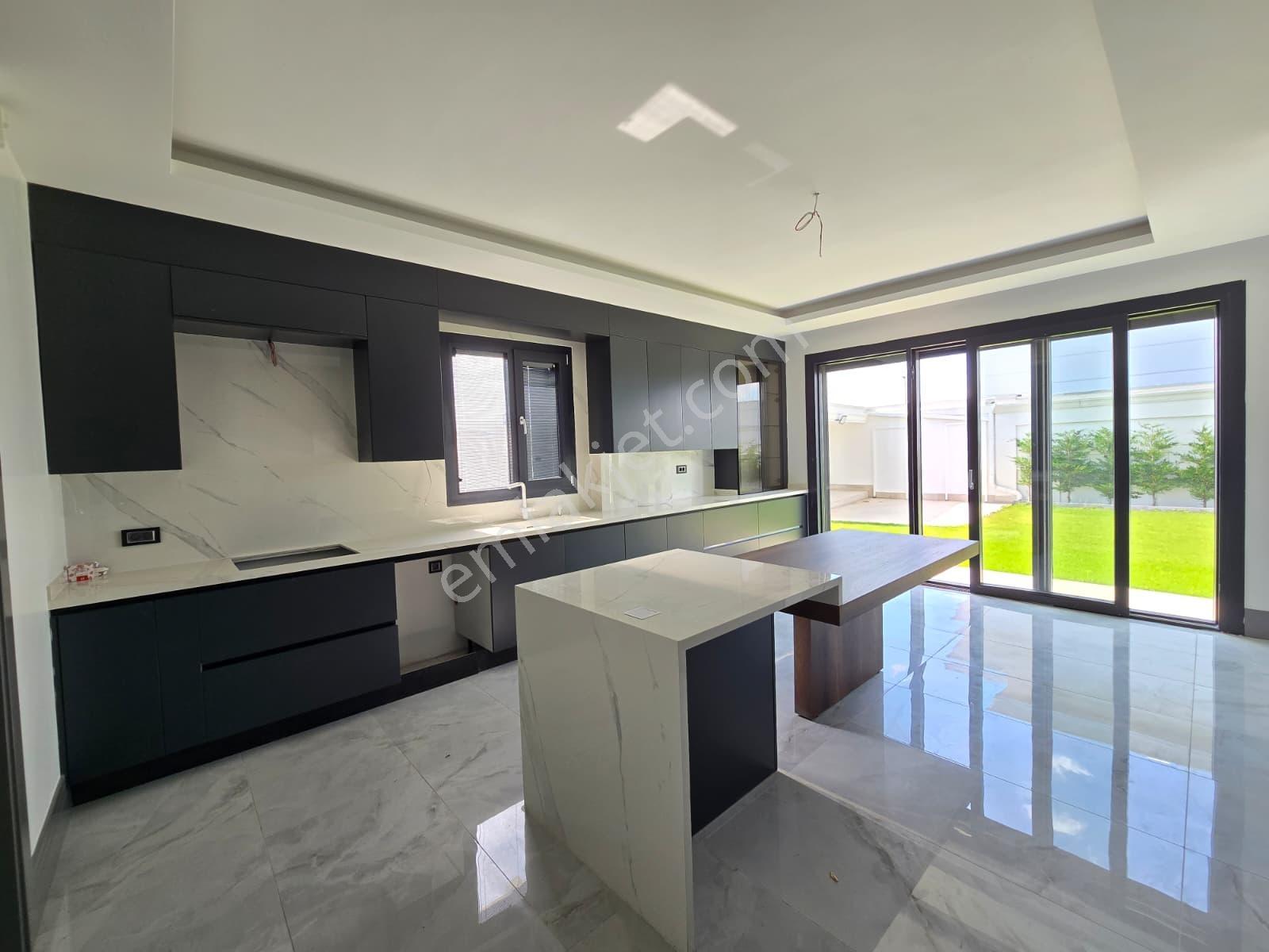 Çay Bağları'nda Satılık 9+1 Premium Villa - Görsel 13