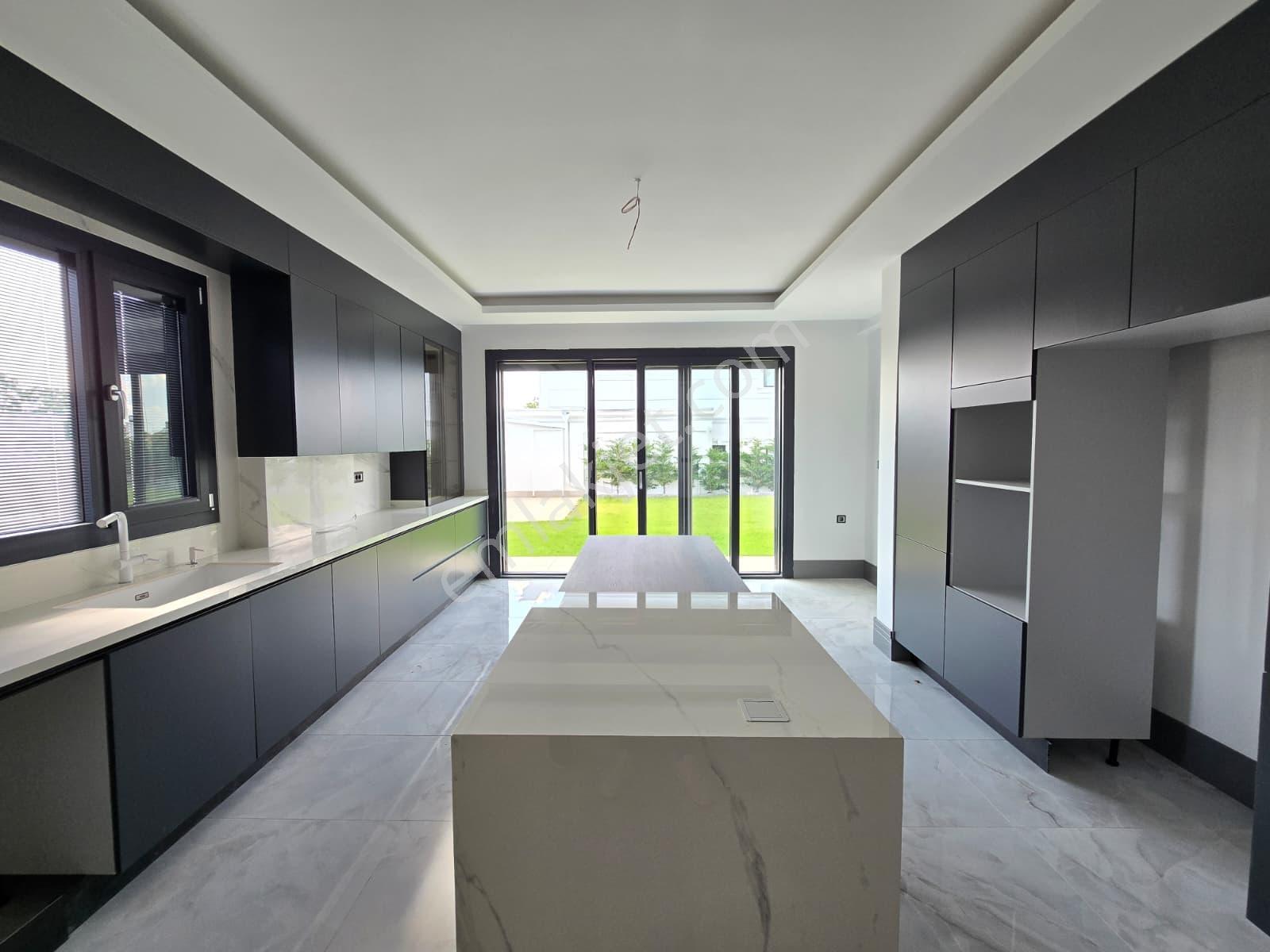Çay Bağları'nda Satılık 9+1 Premium Villa - Görsel 3