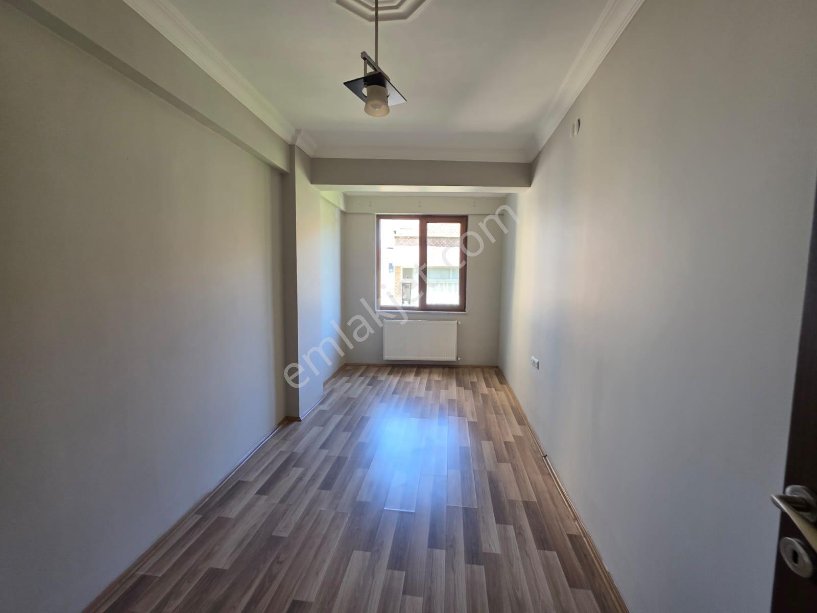 Kurtuluş Mah.bakımlı -arakat 2+0 Kiralık Daire - Görsel 5