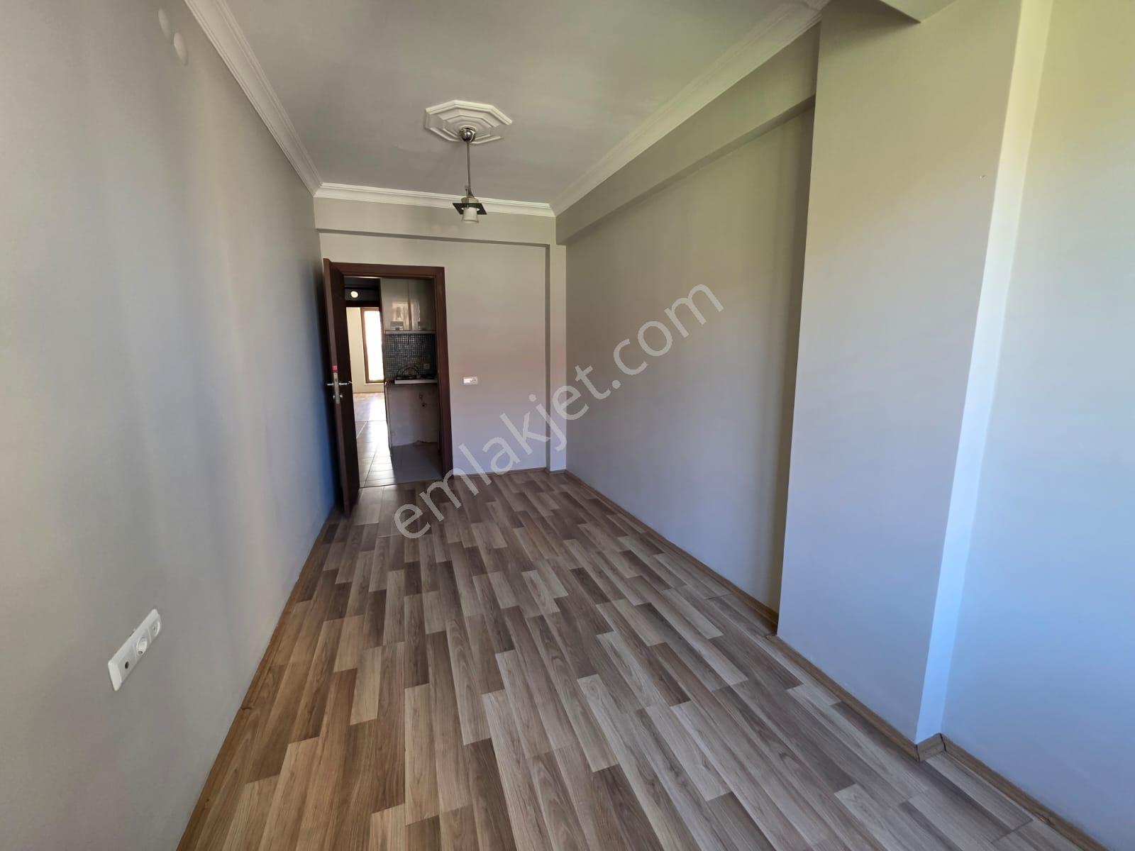 Kurtuluş Mah.bakımlı -arakat 2+0 Kiralık Daire - Görsel 6