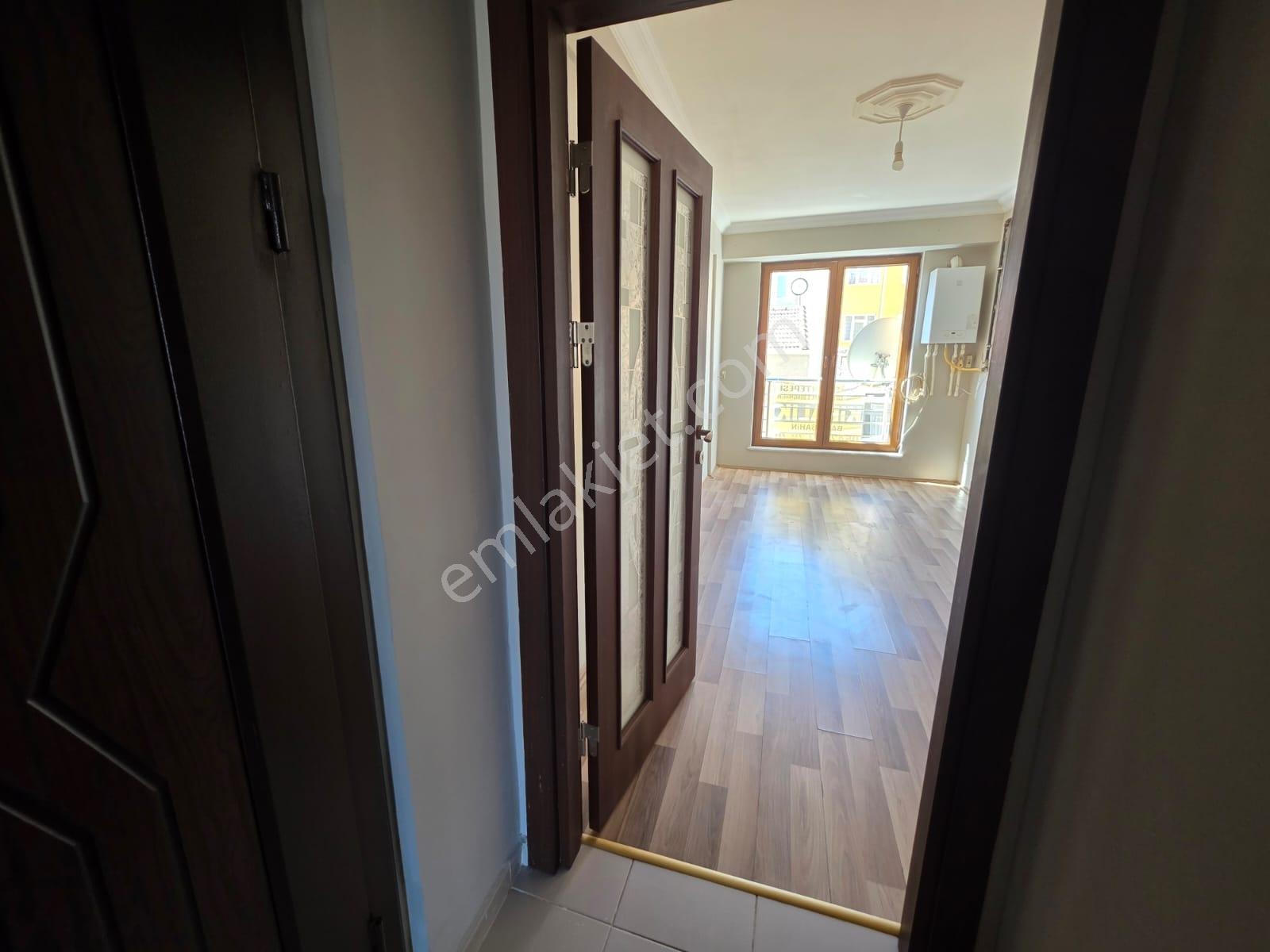 Kurtuluş Mah.bakımlı -arakat 2+0 Kiralık Daire - Görsel 19