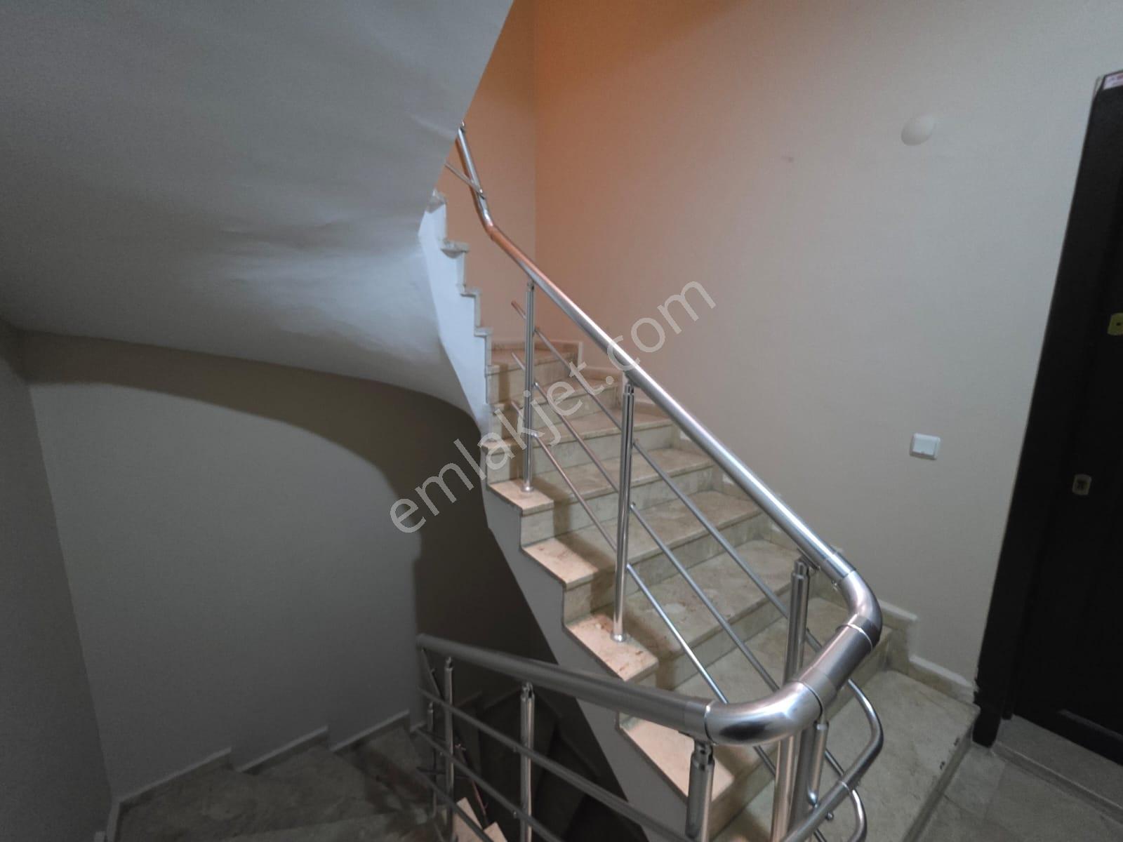 Kurtuluş Mah.bakımlı -arakat 2+0 Kiralık Daire - Görsel 10