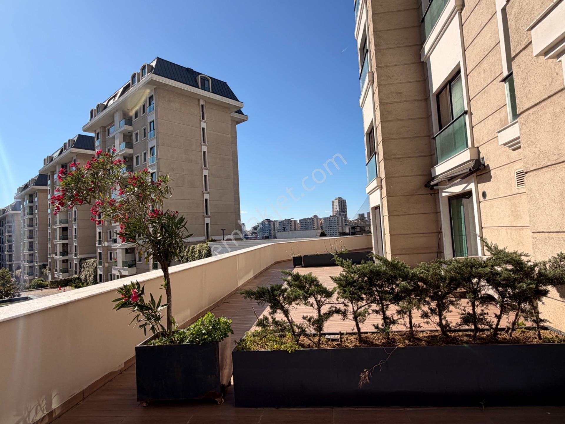 Ataşehir Trendist Sitesi 1+1 Eşyalı Daire - Görsel 31
