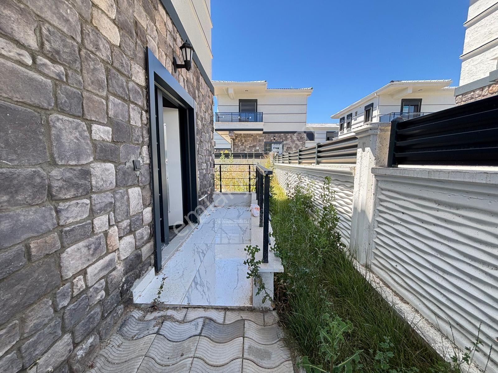 ▀▄mera Emlaktan Kadıköy Mh. Müstakil Havuzlu 3+1 Lüks İkiz Villa - Görsel 8