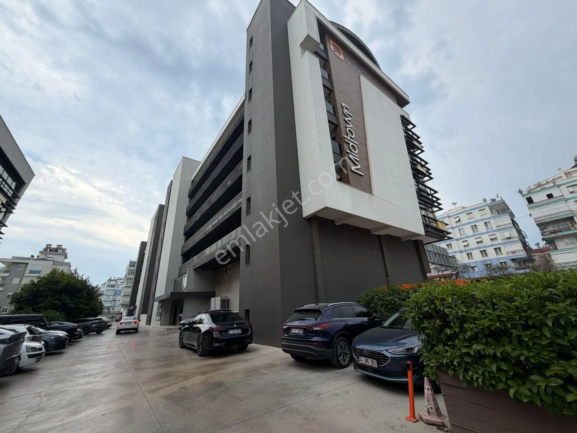 Mevlana Cd. Özpınarlar Midtown 'da Kurumsal Kiracılı 200 M² Ofis - Görsel 3
