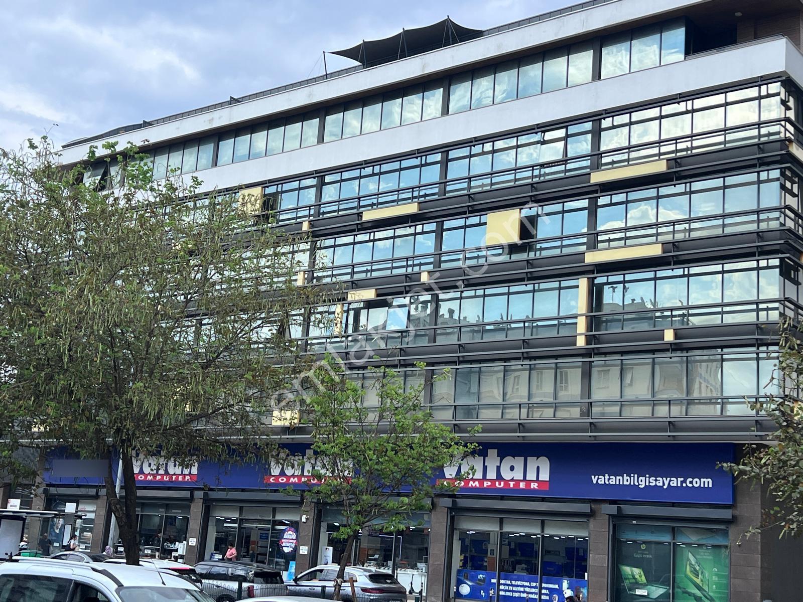 Mevlana Cd. Özpınarlar Midtown 'da Kurumsal Kiracılı 200 M² Ofis