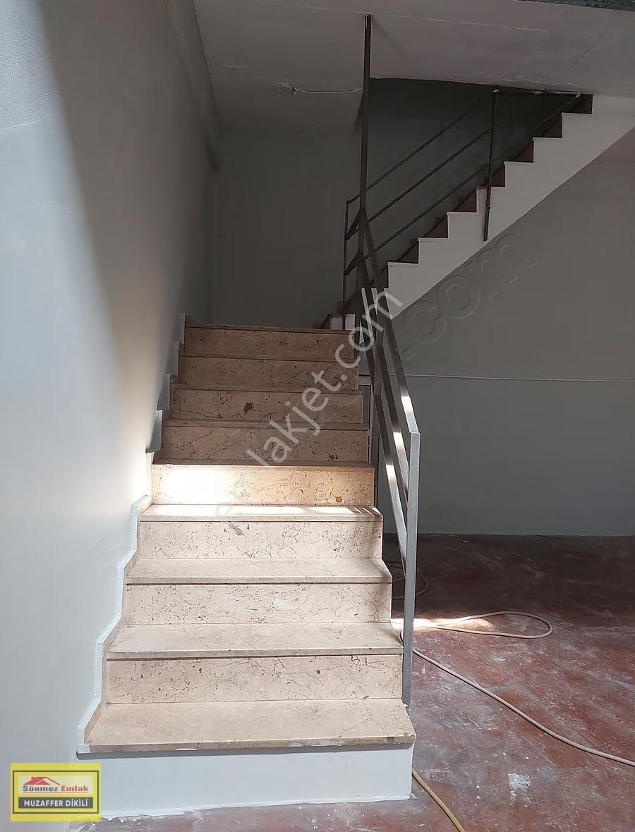 Otosansit San.sitesi 9-blokta Kiralık 3-bişik 522m2 Köşe Dükkan - Görsel 6