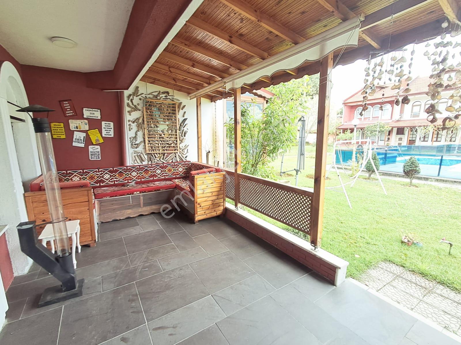 Kocaali'de Havuz Manzaralı Ve Bahçeli 5+2 Satılık Villa - Görsel 28