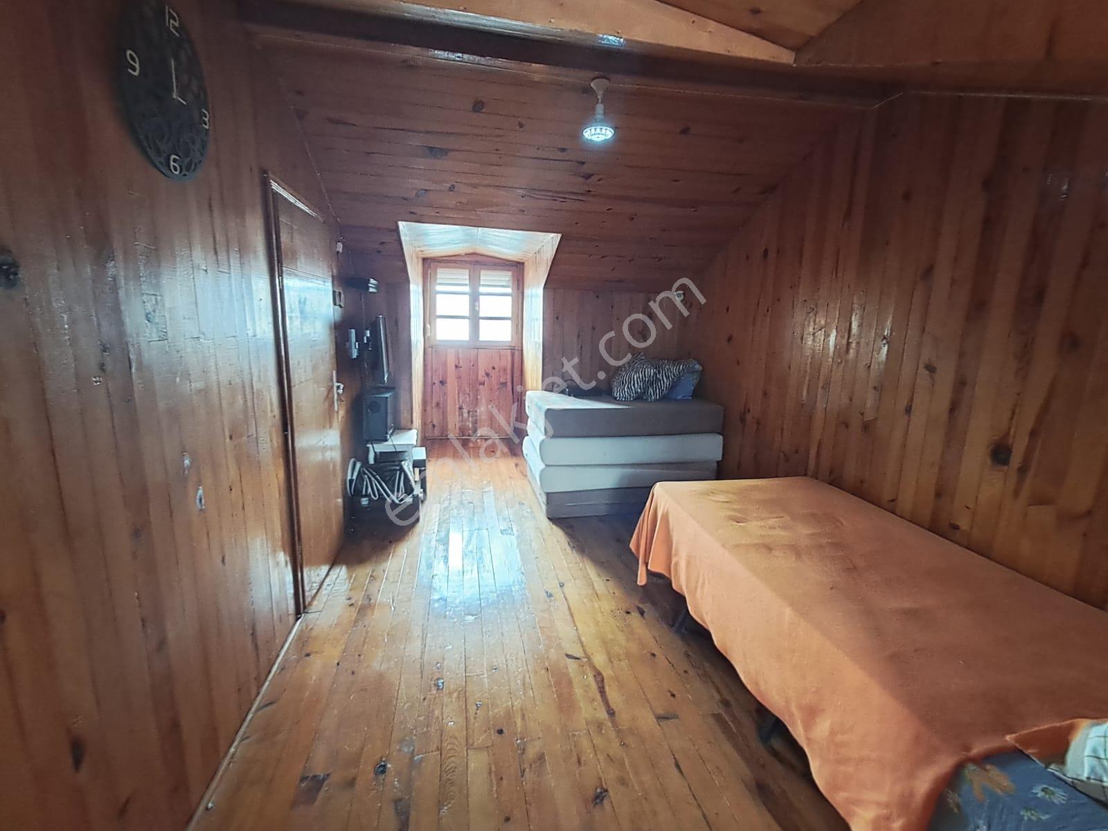 Kocaali'de Havuz Manzaralı Ve Bahçeli 5+2 Satılık Villa - Görsel 13
