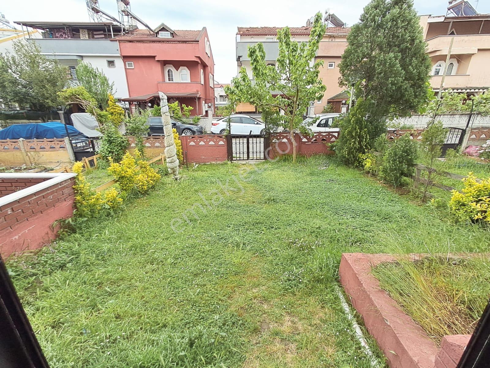 Kocaali'de Havuz Manzaralı Ve Bahçeli 5+2 Satılık Villa - Görsel 3