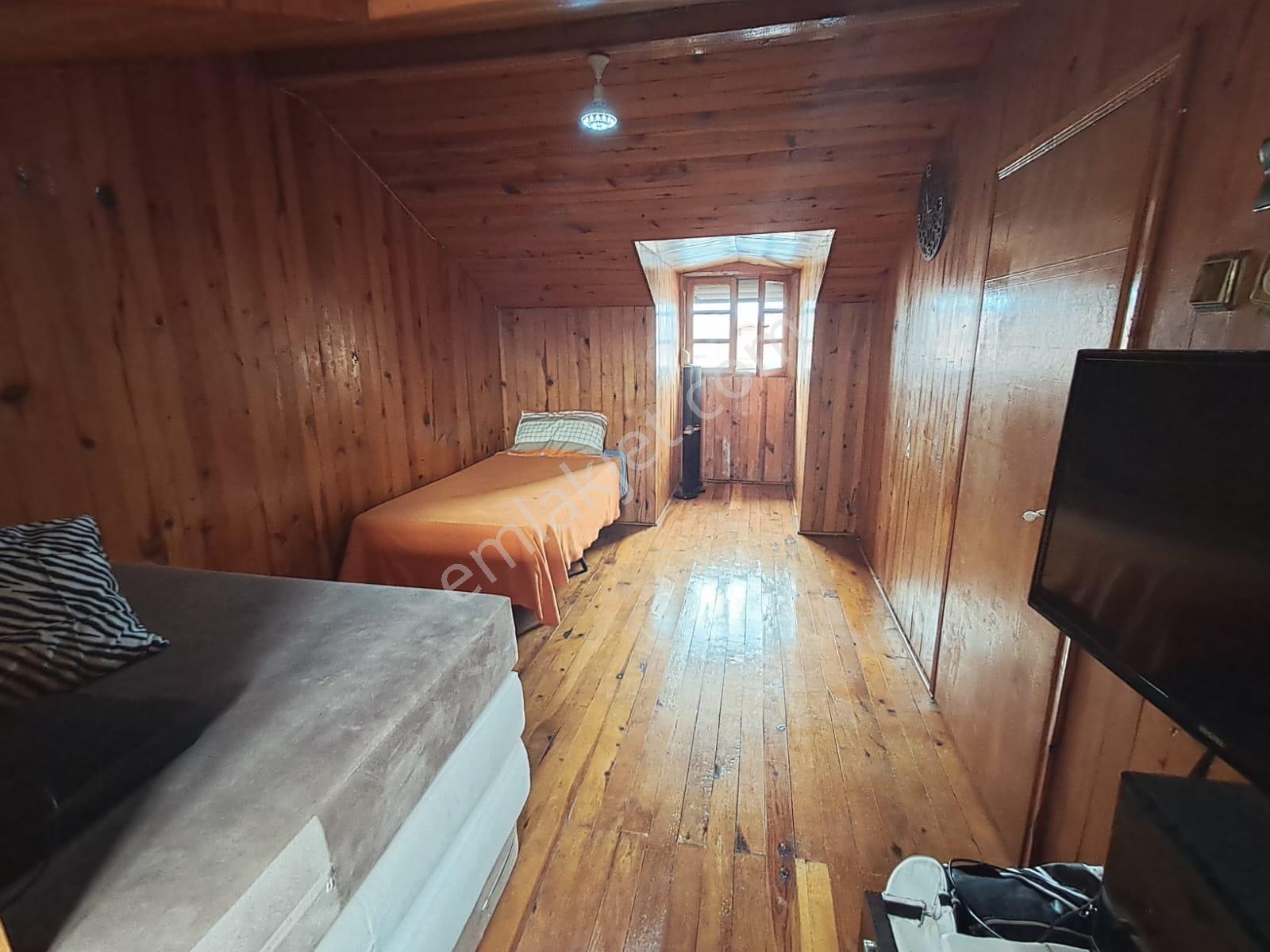 Kocaali'de Havuz Manzaralı Ve Bahçeli 5+2 Satılık Villa - Görsel 20