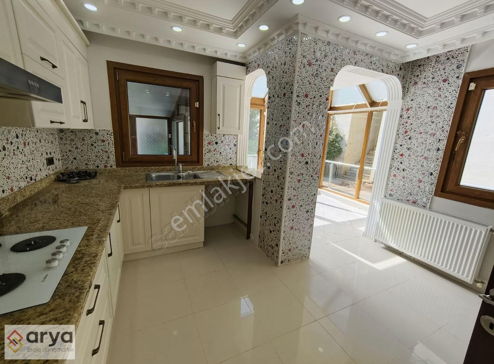 Pendik Kurtköy Çamlık Mahallesin'de Manzaralı Lüks Villa - Görsel 25