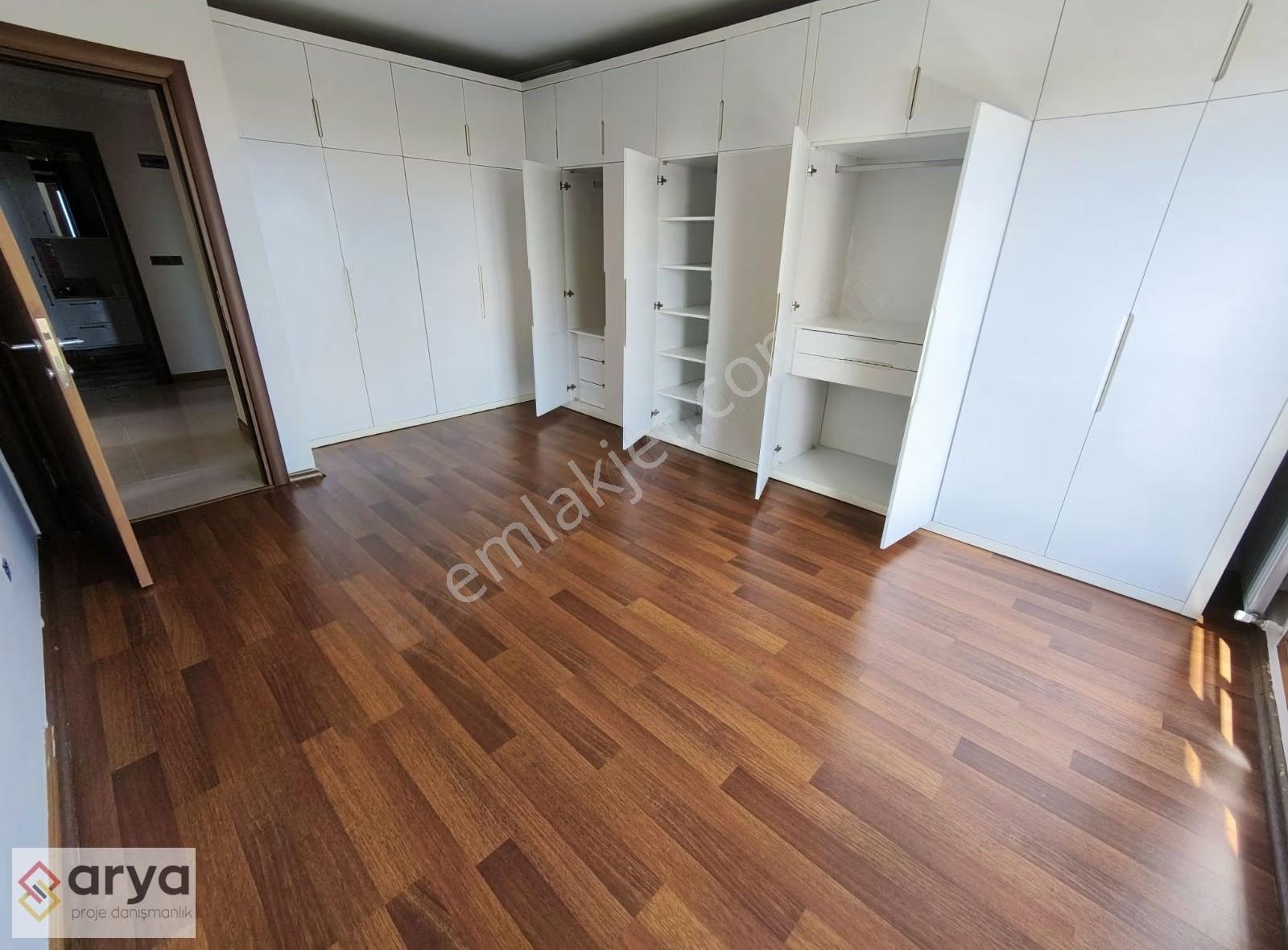Pendik Kurtköy Çamlık Mahallesin'de Manzaralı Lüks Villa - Görsel 17