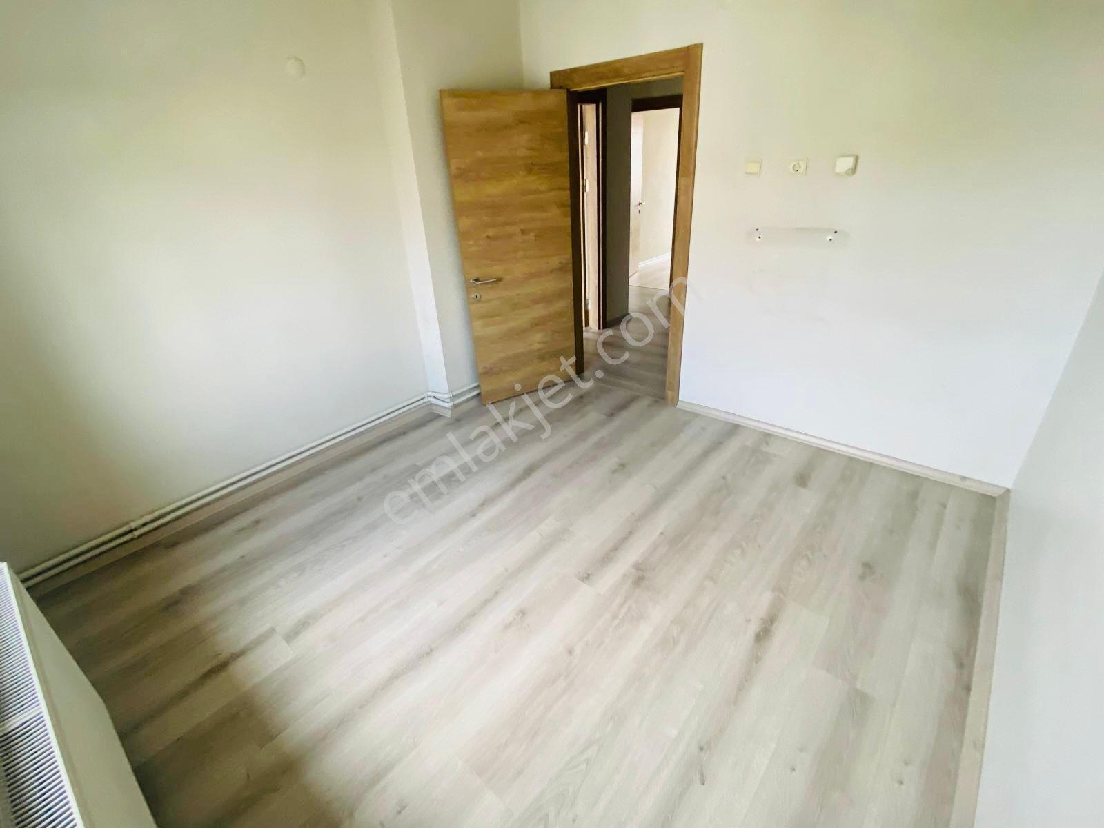 Bk Gayrimenkulden Osmanlı Mah. Katta Satılık Daire - Görsel 8