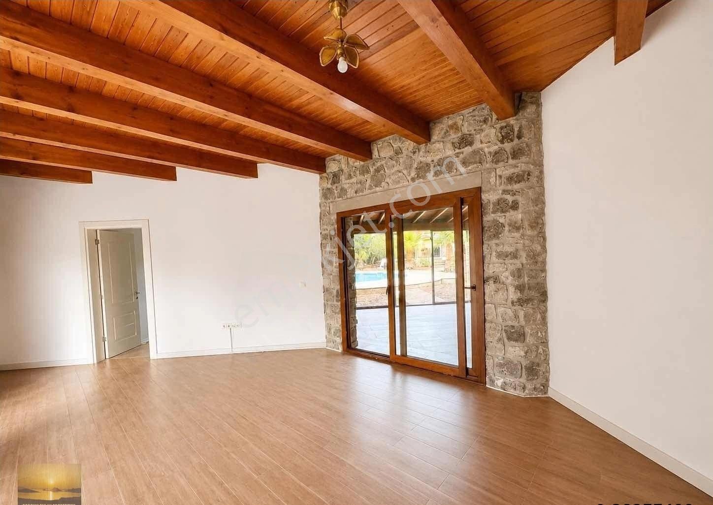 Müstakil Taş Ev Düzayak Konumlu 500 M2 Arsa İçinde Ortak Havuzlu - Görsel 15