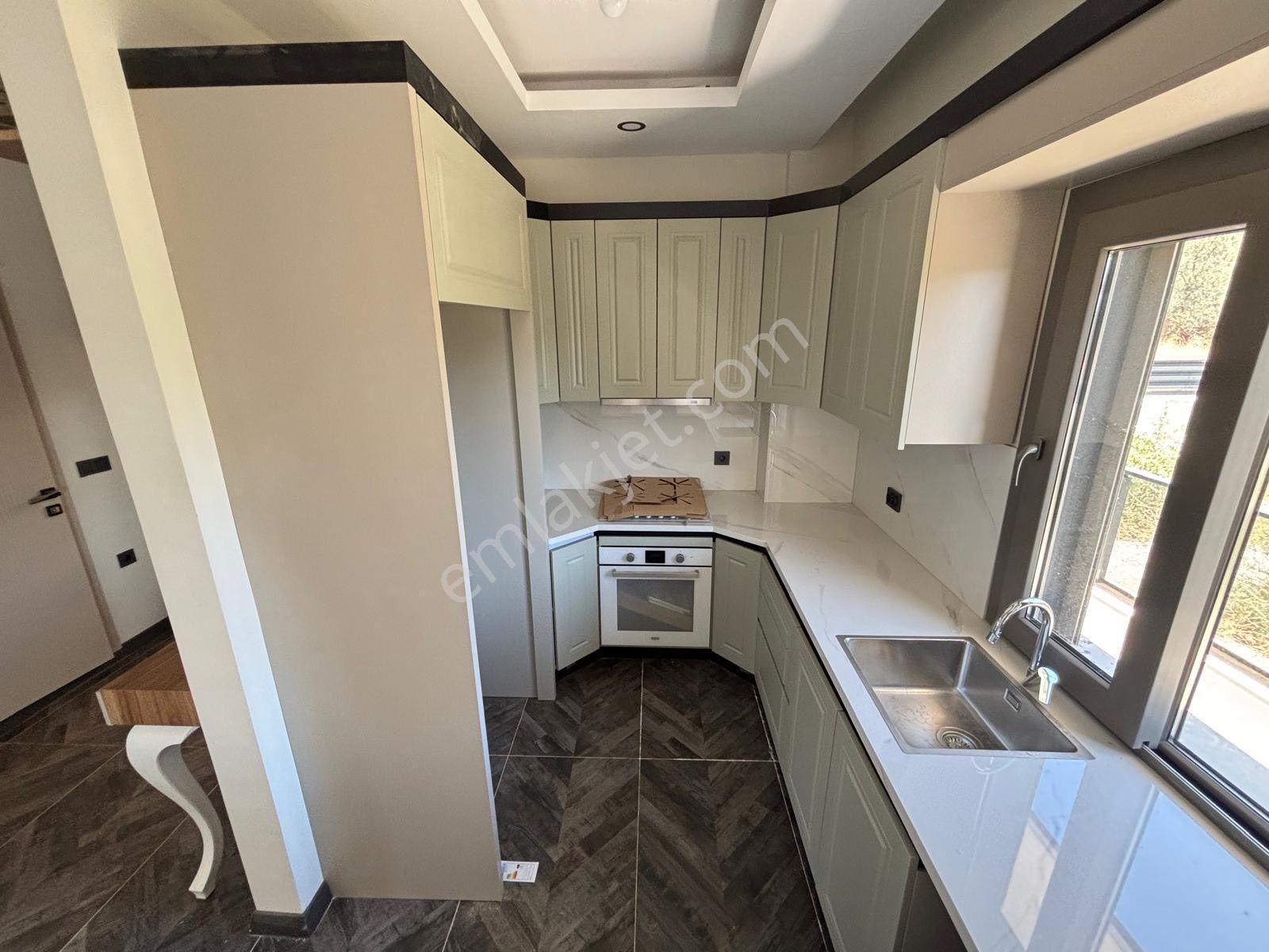 ▀▄mera Emlaktan Kadıköy Mah. Tam Müstakil Havuzlu Lüks 3+1 Villa - Görsel 31