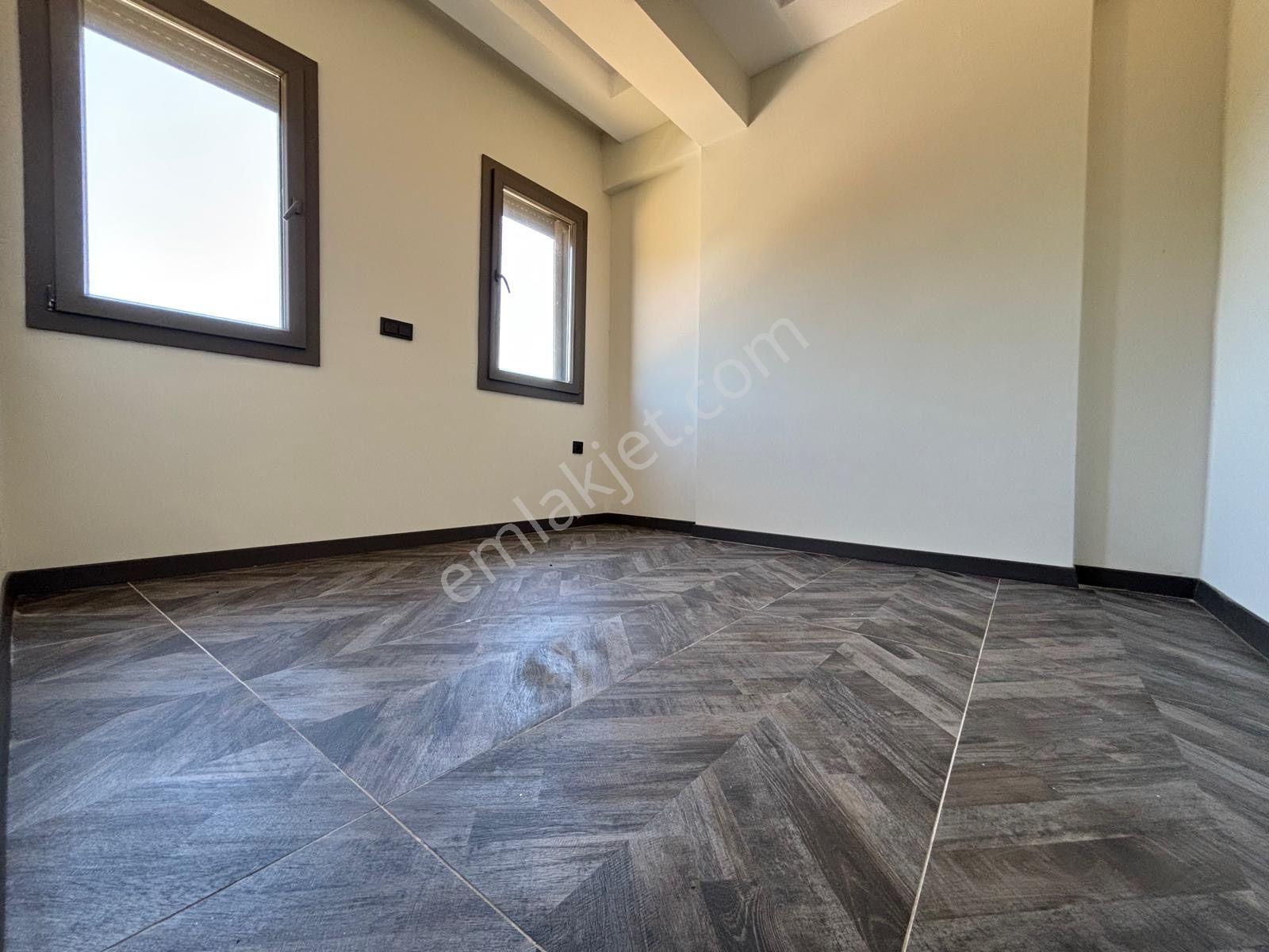 ▀▄mera Emlaktan Kadıköy Mah. Tam Müstakil Havuzlu Lüks 3+1 Villa - Görsel 15
