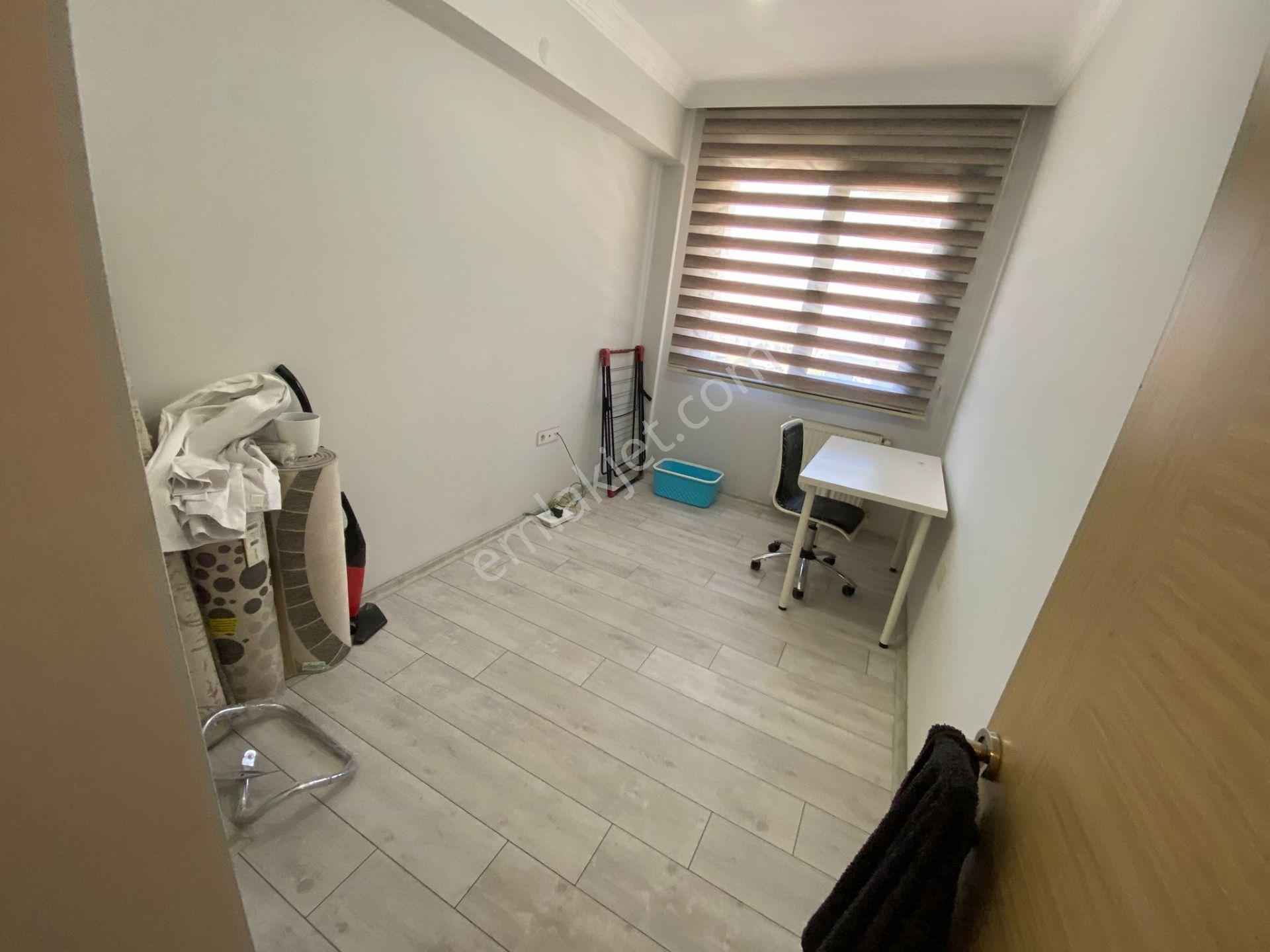 Buca Yaylacık Mah.de Heykel Meydan Yakını 2+1 85m2 Dgazlı Arakat Asansörlü Eşyalı Kiralık Daire - Görsel 16