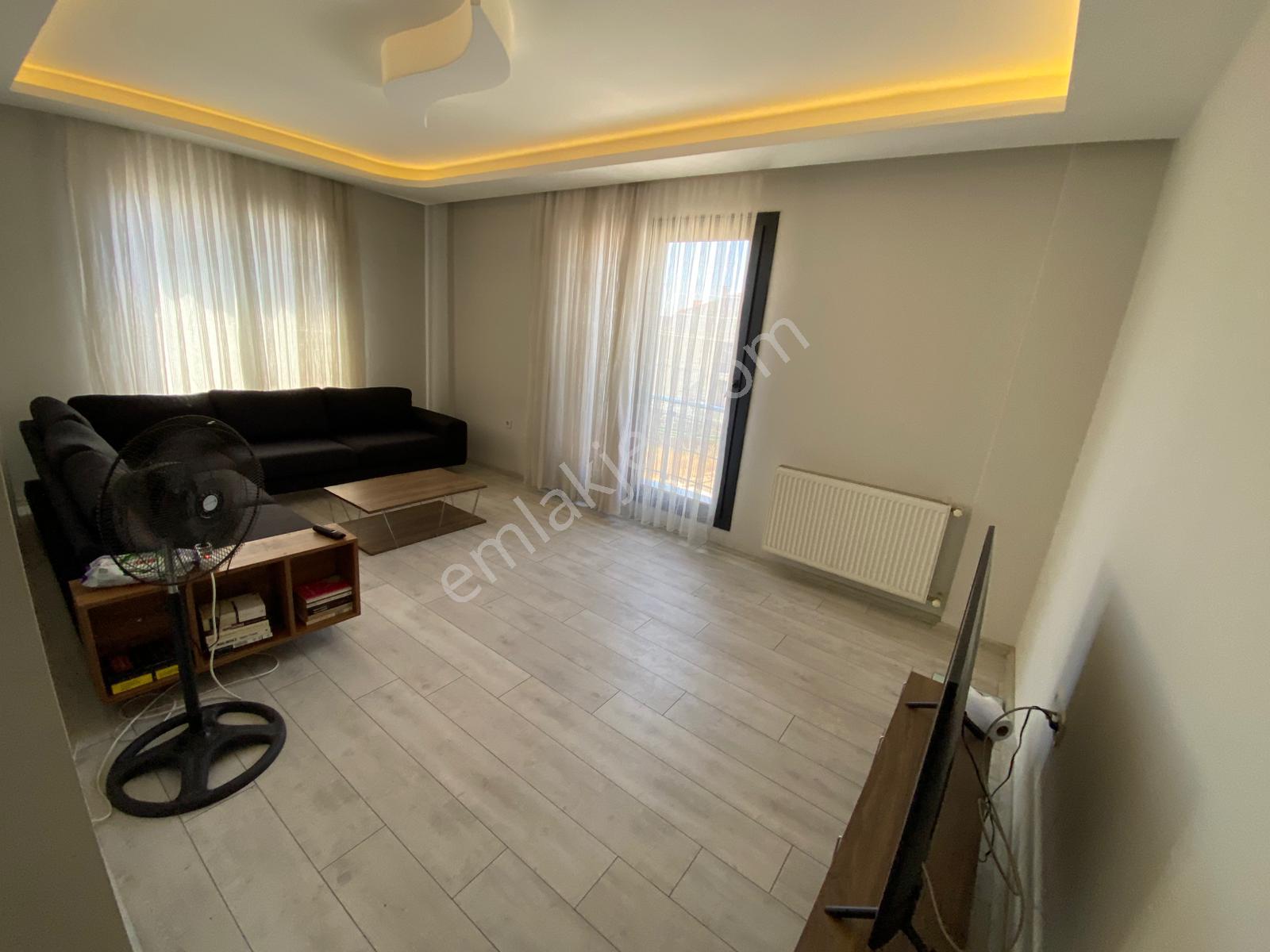 Buca Yaylacık Mah.de Heykel Meydan Yakını 2+1 85m2 Dgazlı Arakat Asansörlü Eşyalı Kiralık Daire - Görsel 2