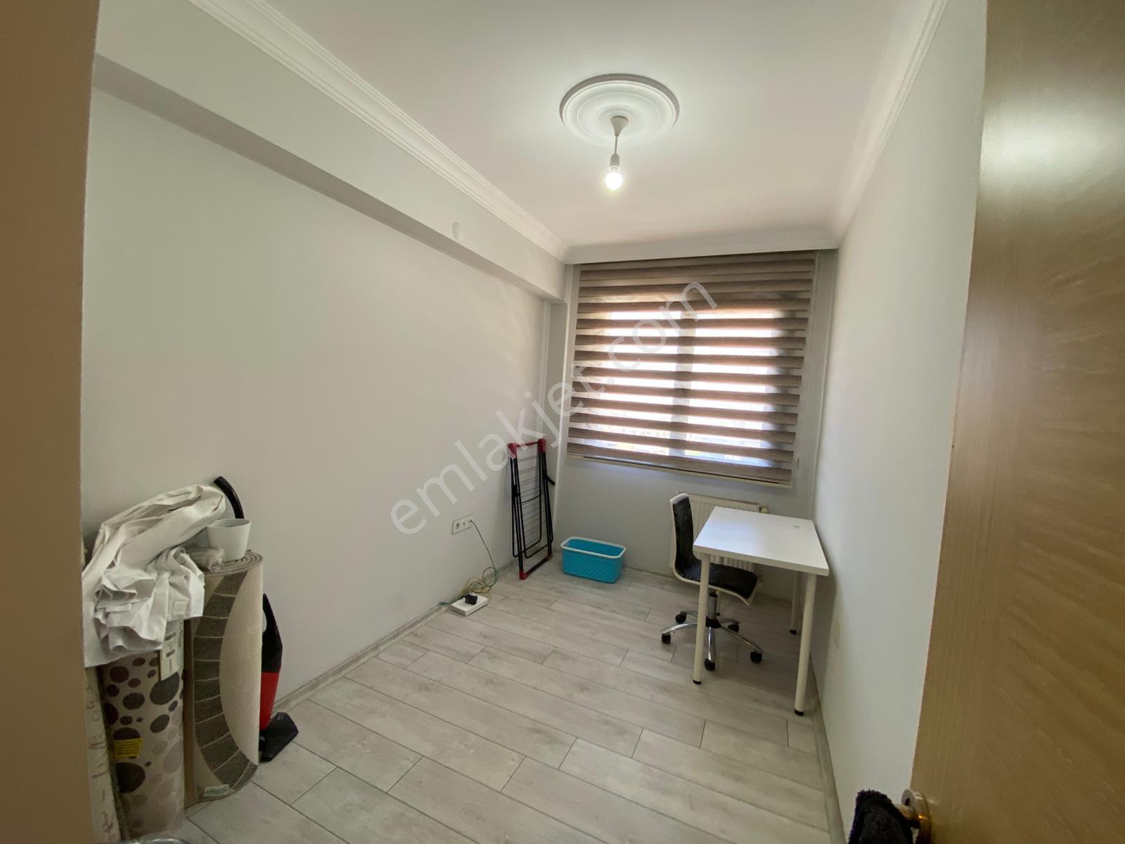 Buca Yaylacık Mah.de Heykel Meydan Yakını 2+1 85m2 Dgazlı Arakat Asansörlü Eşyalı Kiralık Daire - Görsel 17