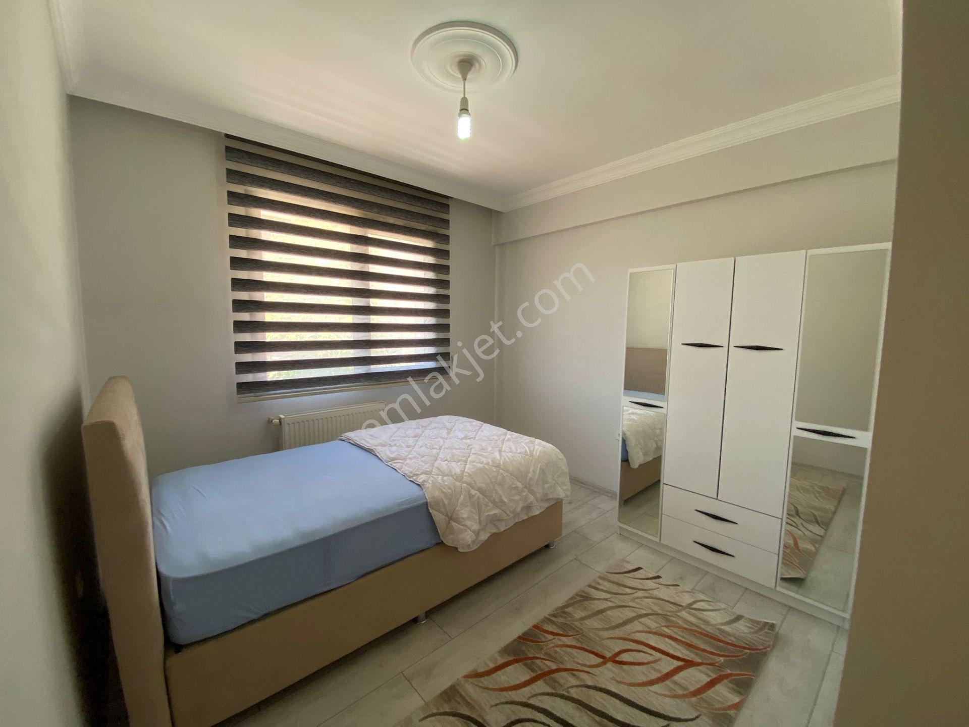 Buca Yaylacık Mah.de Heykel Meydan Yakını 2+1 85m2 Dgazlı Arakat Asansörlü Eşyalı Kiralık Daire - Görsel 12