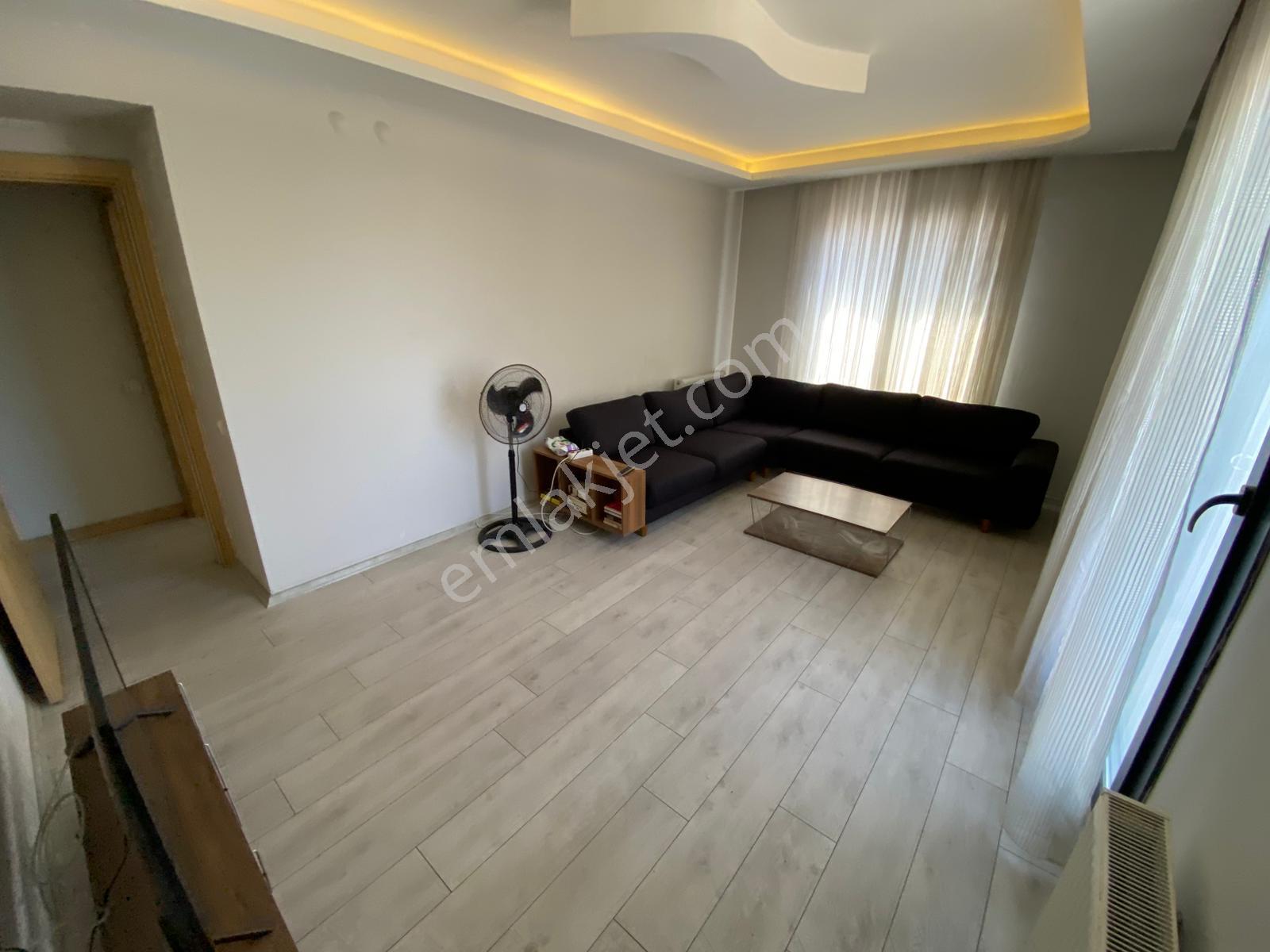 Buca Yaylacık Mah.de Heykel Meydan Yakını 2+1 85m2 Dgazlı Arakat Asansörlü Eşyalı Kiralık Daire - Görsel 5