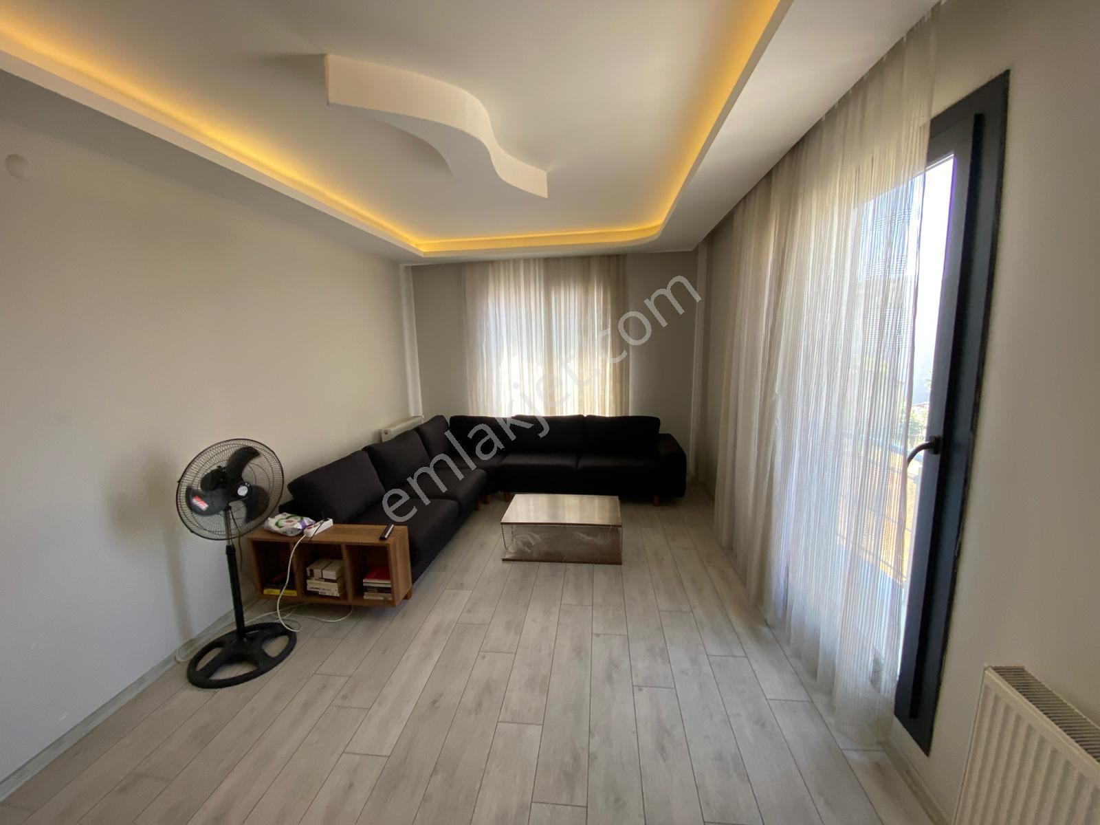 Buca Yaylacık Mah.de Heykel Meydan Yakını 2+1 85m2 Dgazlı Arakat Asansörlü Eşyalı Kiralık Daire - Görsel 3