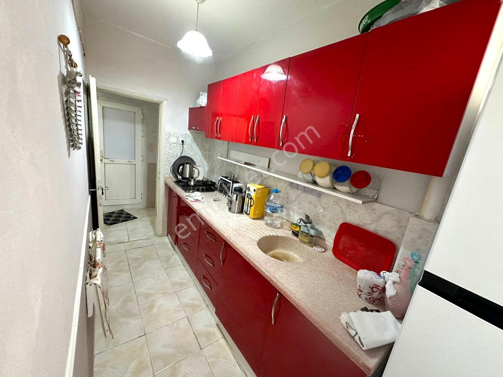 Yükselden Akçay Merkezde Bahçe Kullanımlı Denize 200mt 2+1 Daire