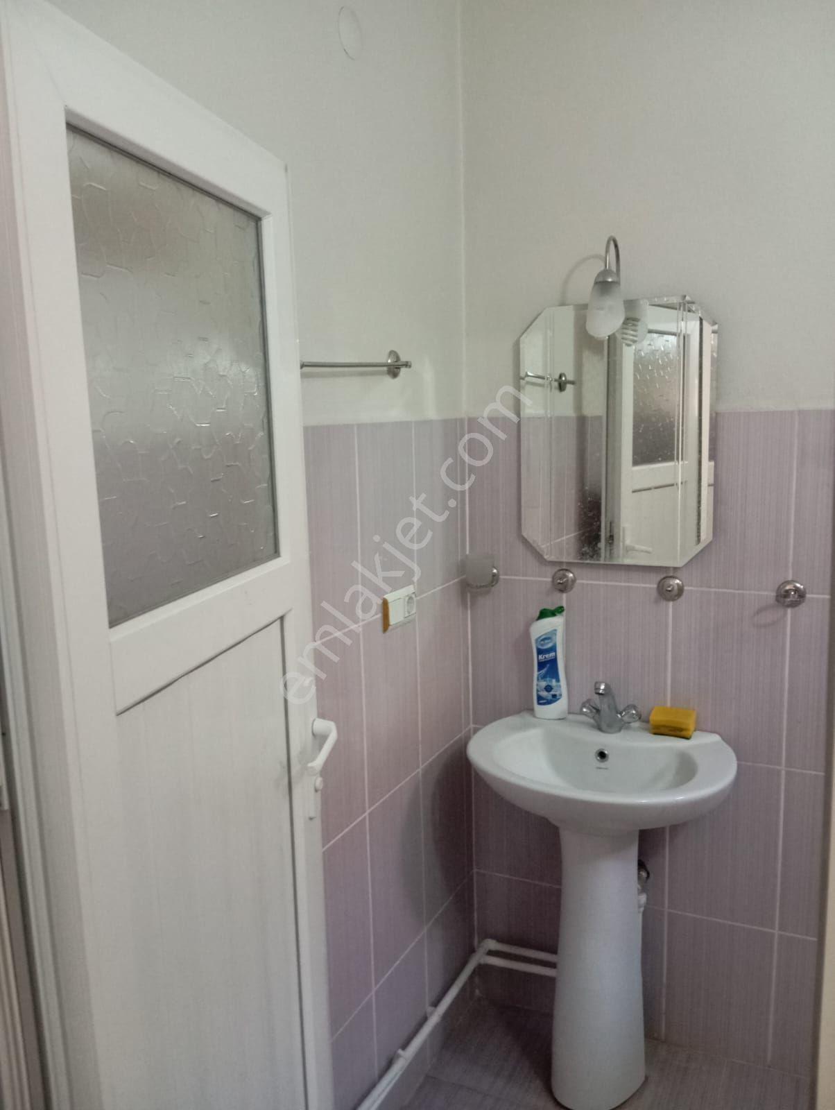 Aksaray Mahallesinde Eşyalı Kiralık Daire - Görsel 7