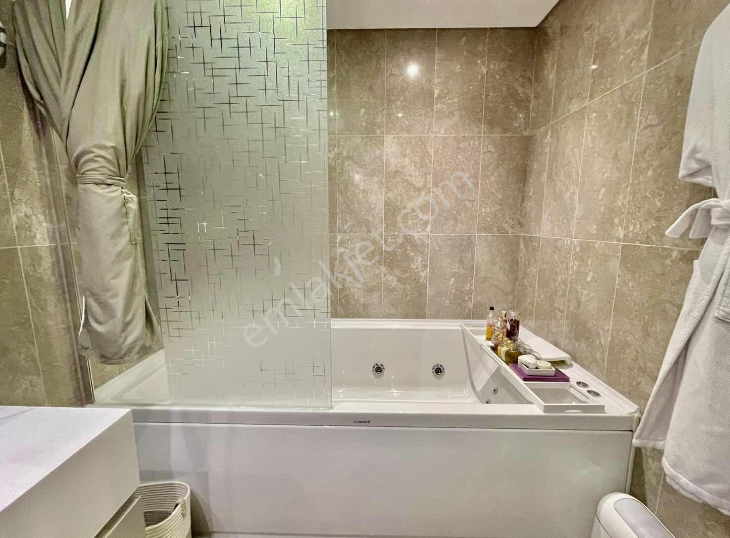 Skyland Satılık 2+1 Ultra Lüx Jakuzili Rezidans / Vadistanbul - Görsel 28