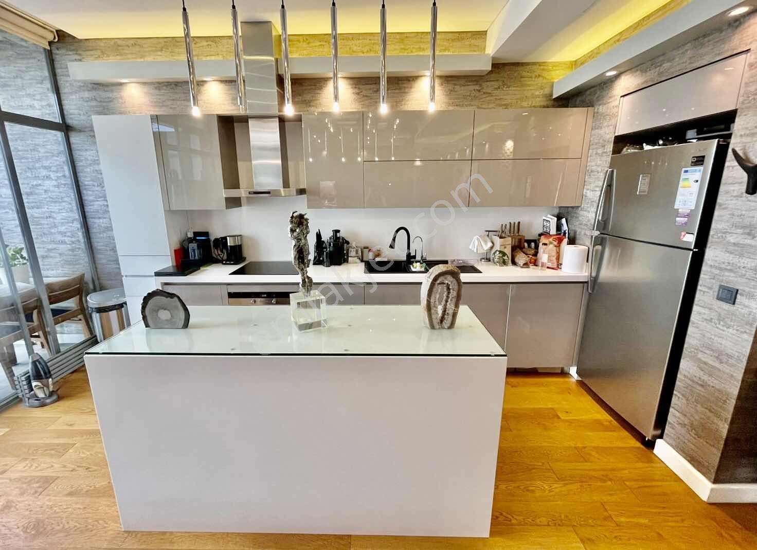 Skyland Satılık 2+1 Ultra Lüx Jakuzili Rezidans / Vadistanbul - Görsel 29