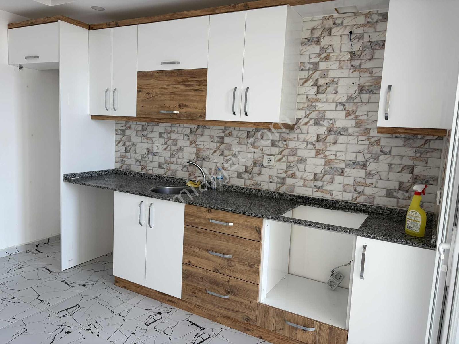 Kuşadası Uydukent De Yeni 6. Katta Deniz Manzaralı 2+1 Daire - Görsel 18