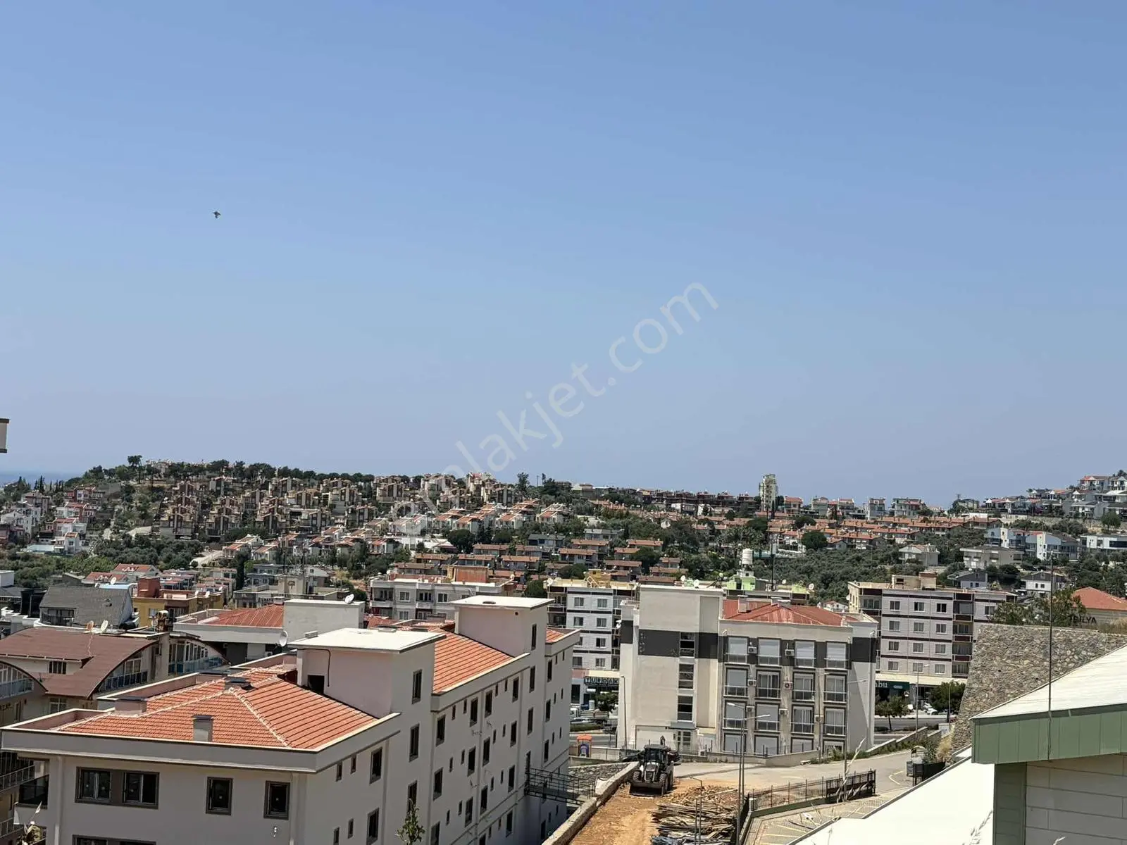 Kuşadası Değirmendere De 3+1 Ters Dublex Daire