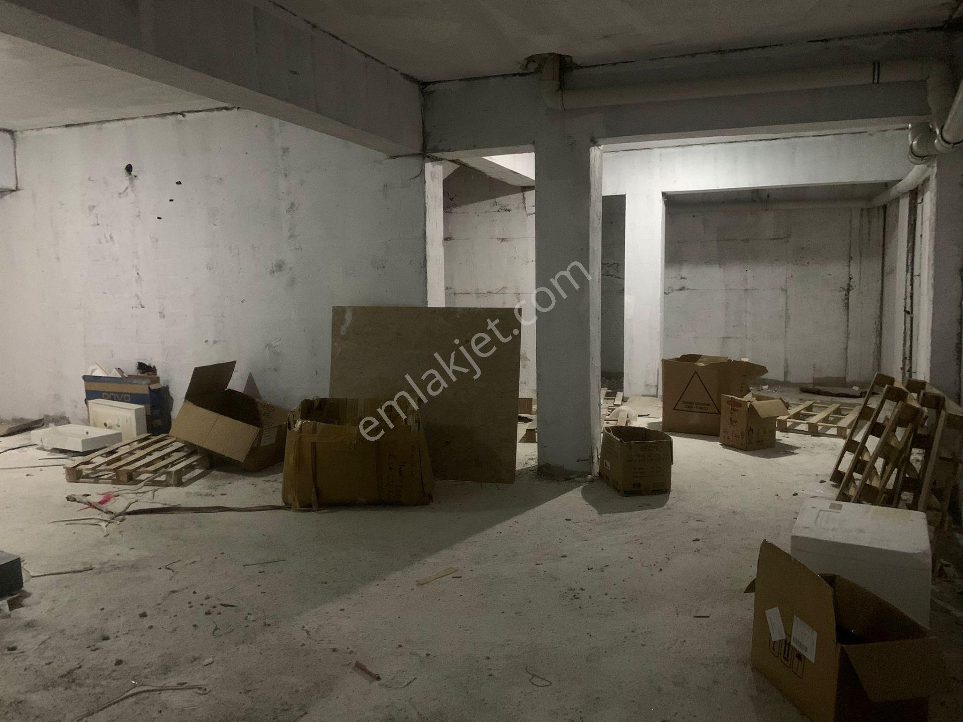 Reşadiye Esnaf Sokağında 187m2 Kiralık Dükkan - Görsel 14