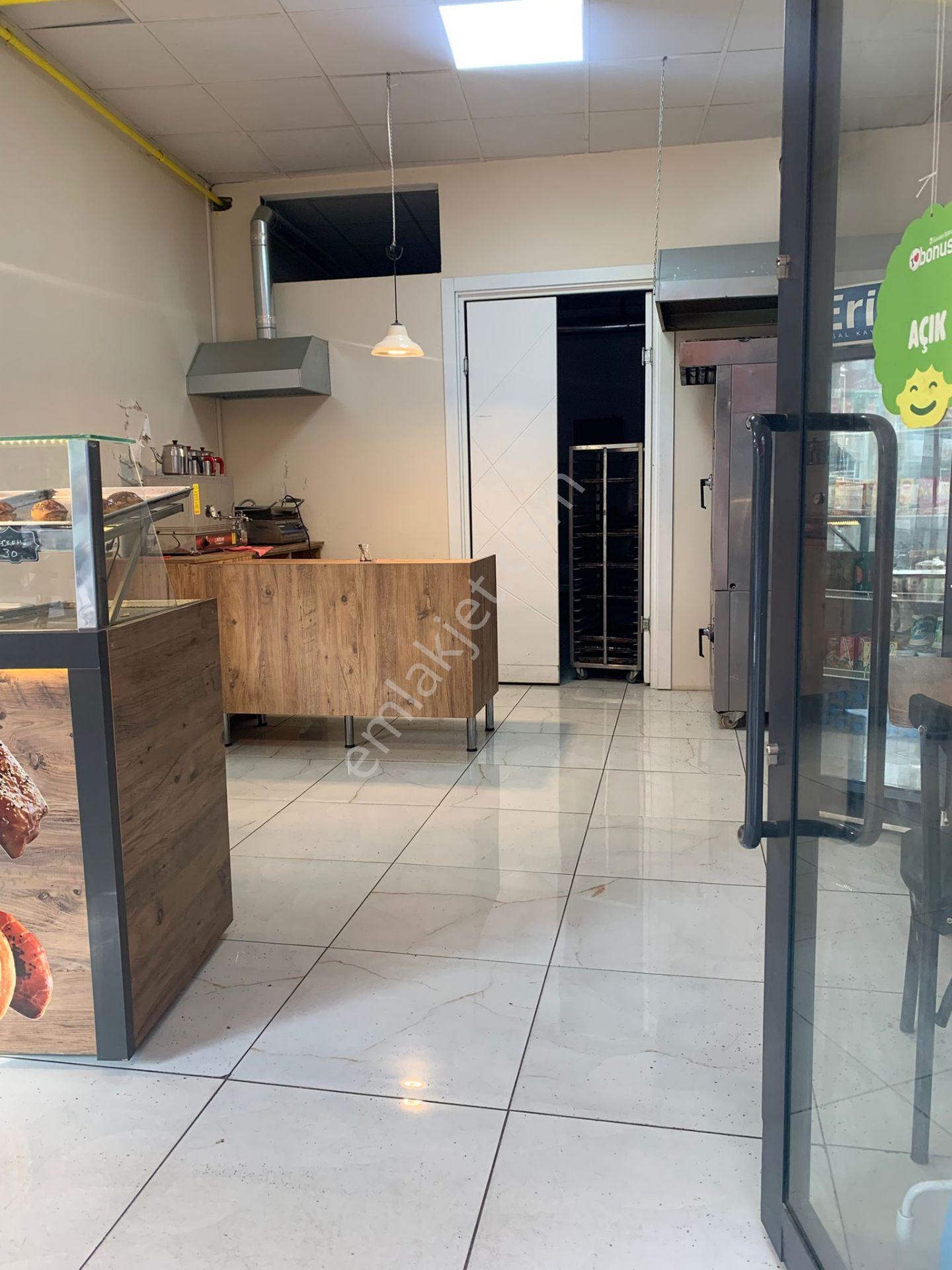 Reşadiye Esnaf Sokağında 187m2 Kiralık Dükkan - Görsel 7