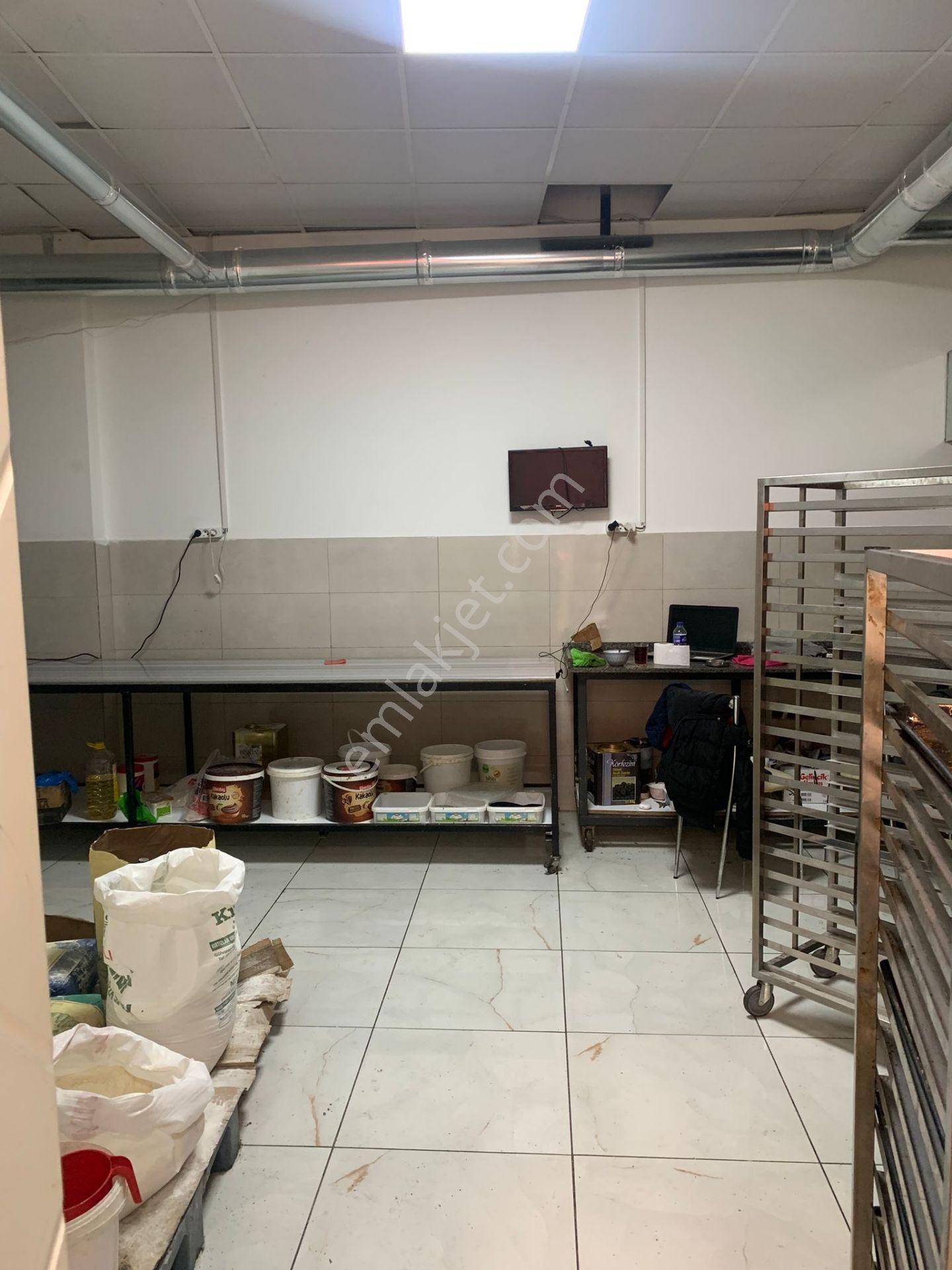 Reşadiye Esnaf Sokağında 187m2 Kiralık Dükkan - Görsel 23