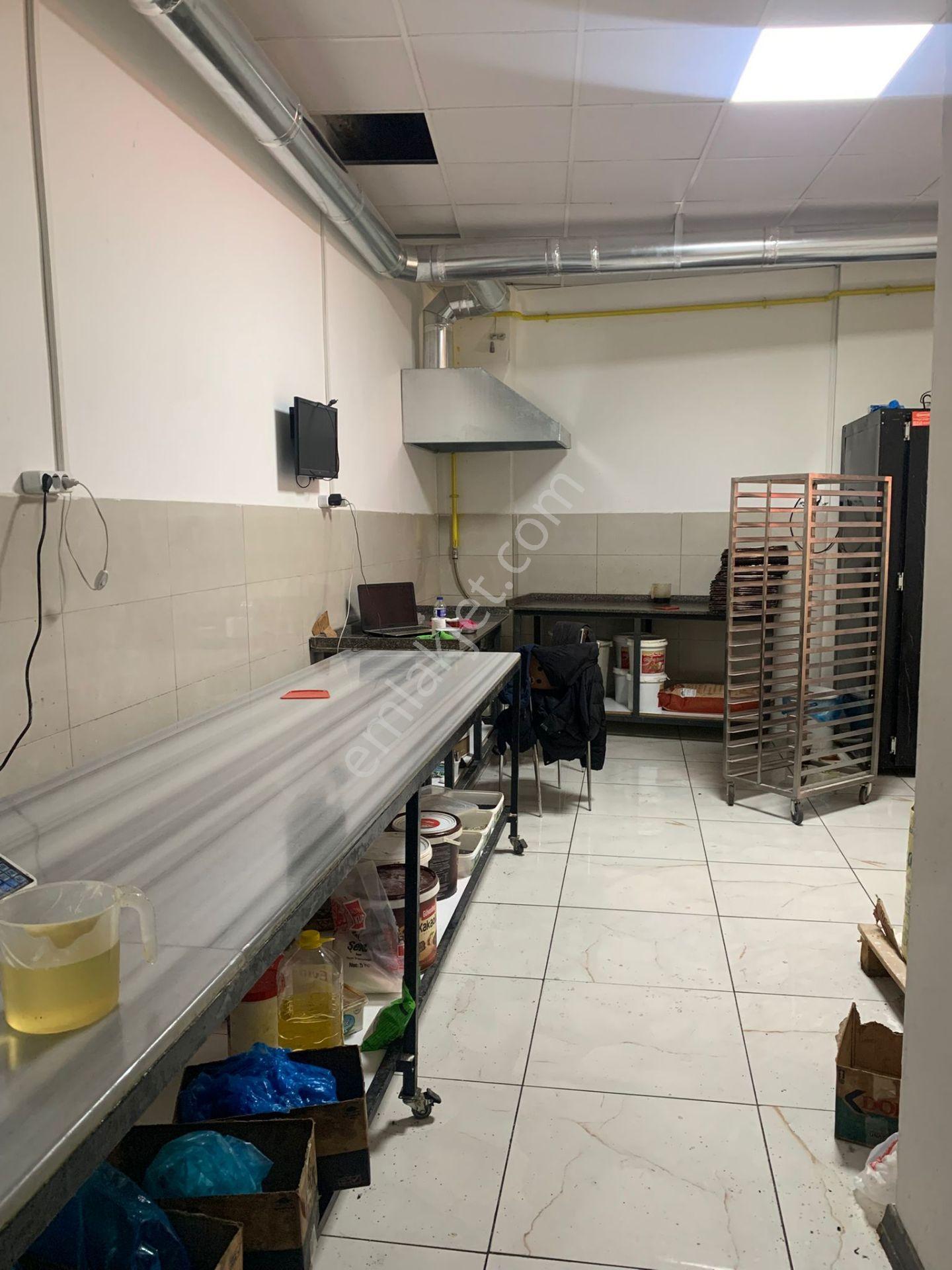 Reşadiye Esnaf Sokağında 187m2 Kiralık Dükkan - Görsel 12