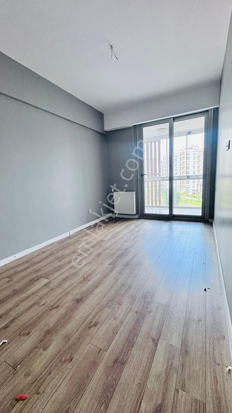 Modda Mavişehirde Havuz Manzaralı Kiralık Geniş Tip 2+1 Daire - Görsel 23