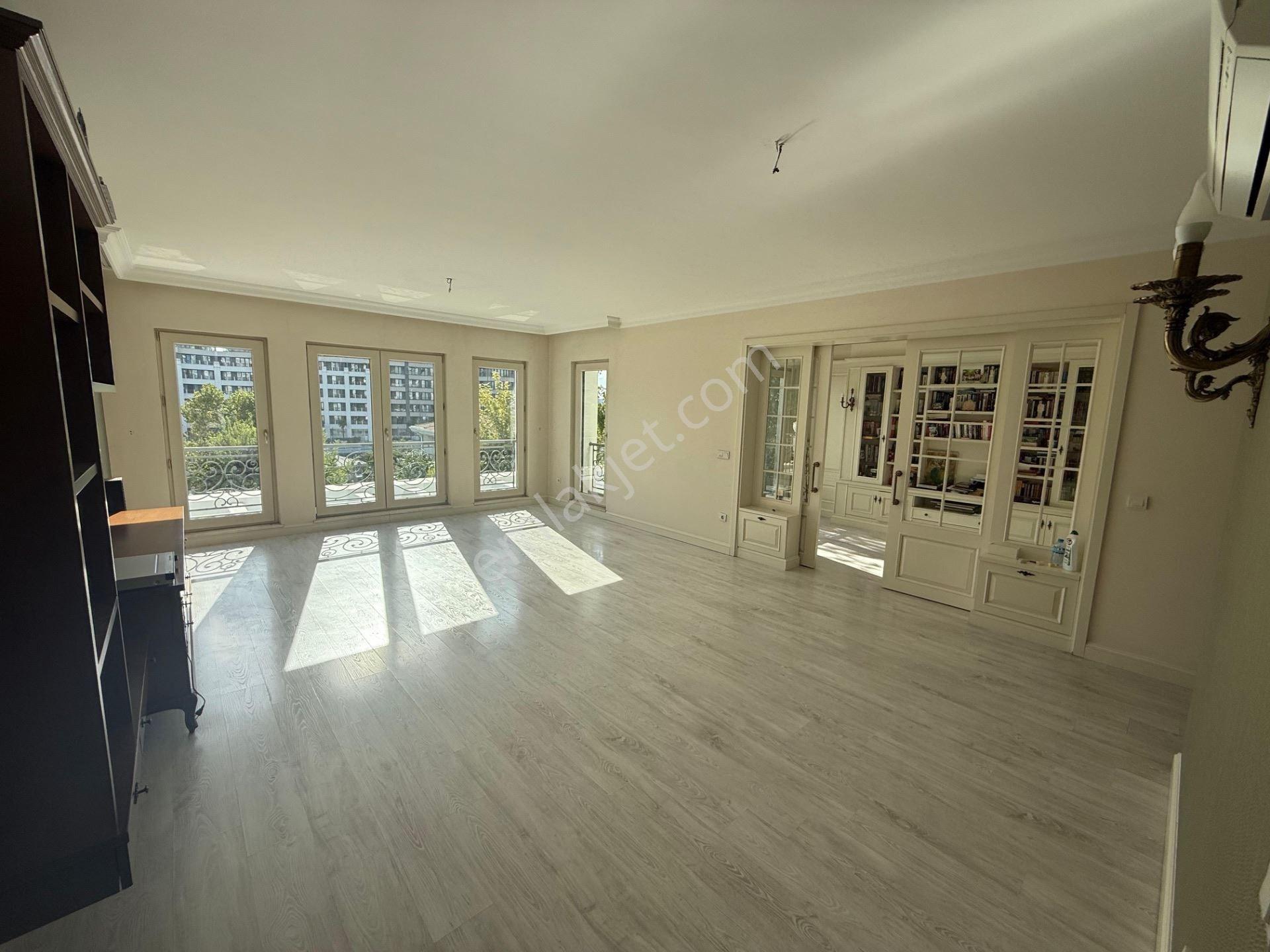 Atakent İstanbul Sarayları Yalı Dairesi 200m2 4+1 Satılık Daire - Görsel 4