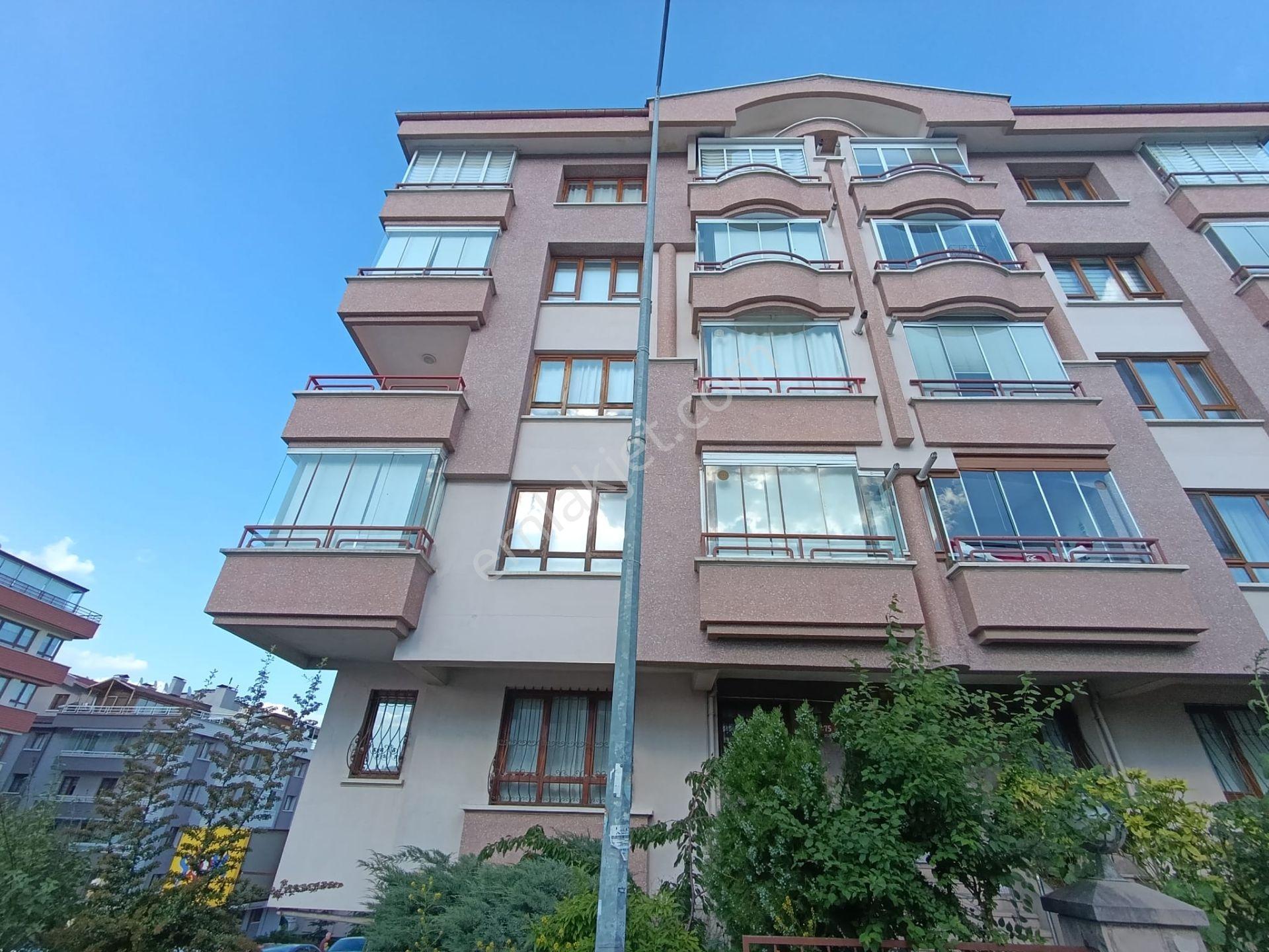 Çankaya Ata Mah.lizbon Cad.üzerinde Kapalı Otoparklı Kiralık - Görsel 2