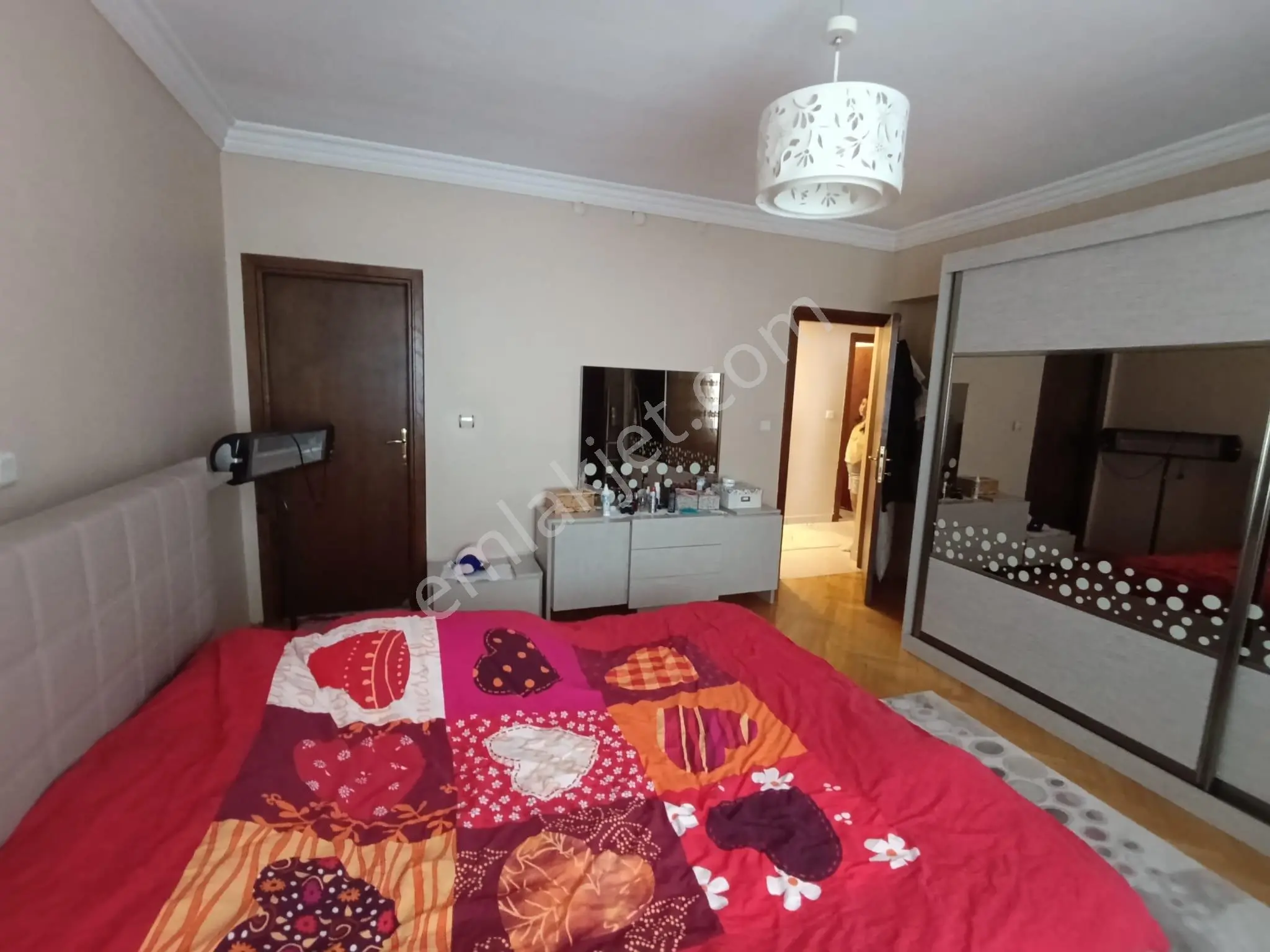 Çankaya Ata Mah.lizbon Cad.üzerinde Kapalı Otoparklı Kiralık - Görsel 13