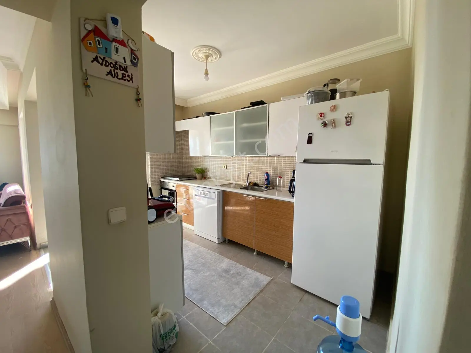 Kuşadası Uydukent'te Deniz Manzaralı Boş Kiralık 2+1 Daire - Görsel 2