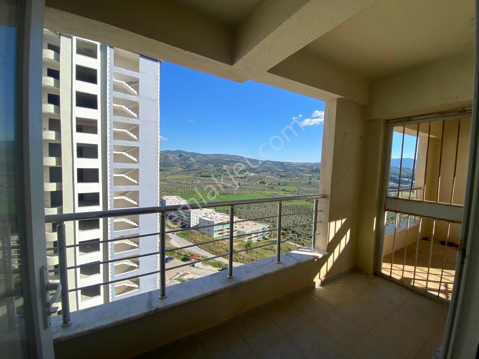 Kuşadası Uydukent'te Deniz Manzaralı Boş Kiralık 2+1 Daire - Görsel 22