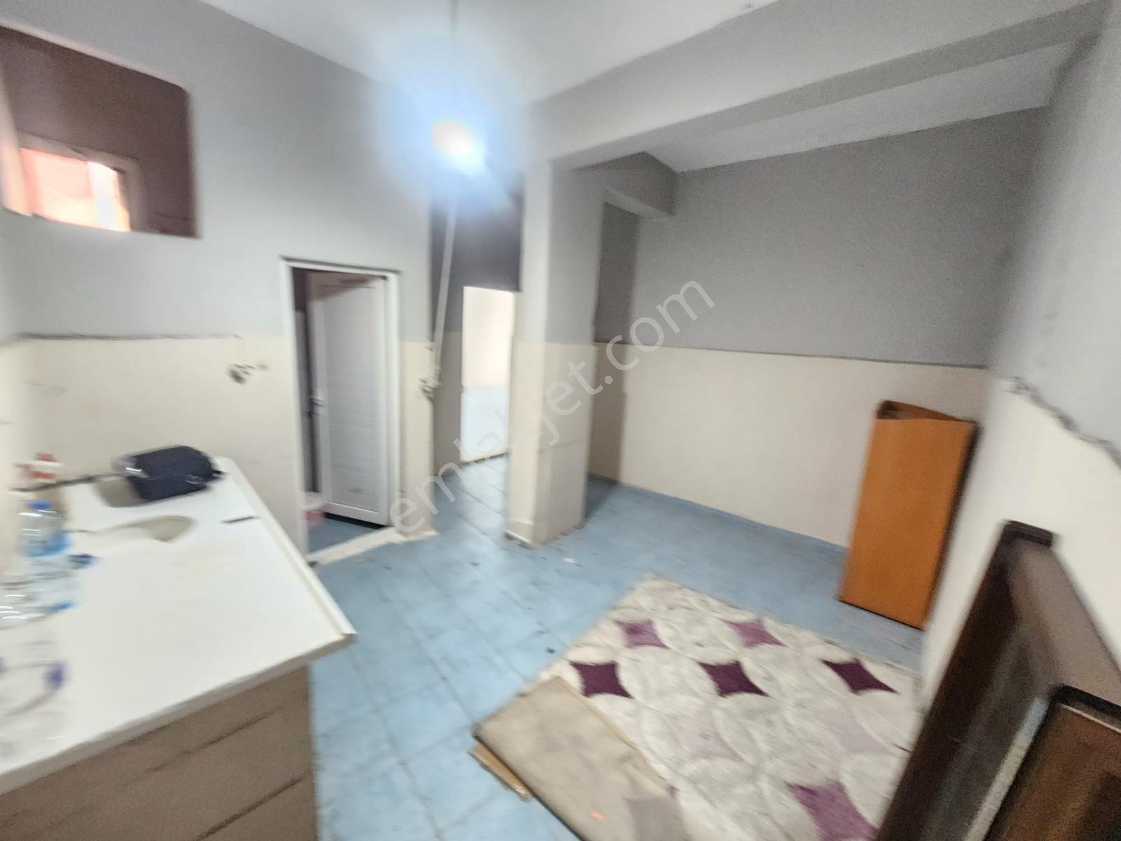 Sancak Camii Sokağında Kiralık Dükkan - Görsel 10