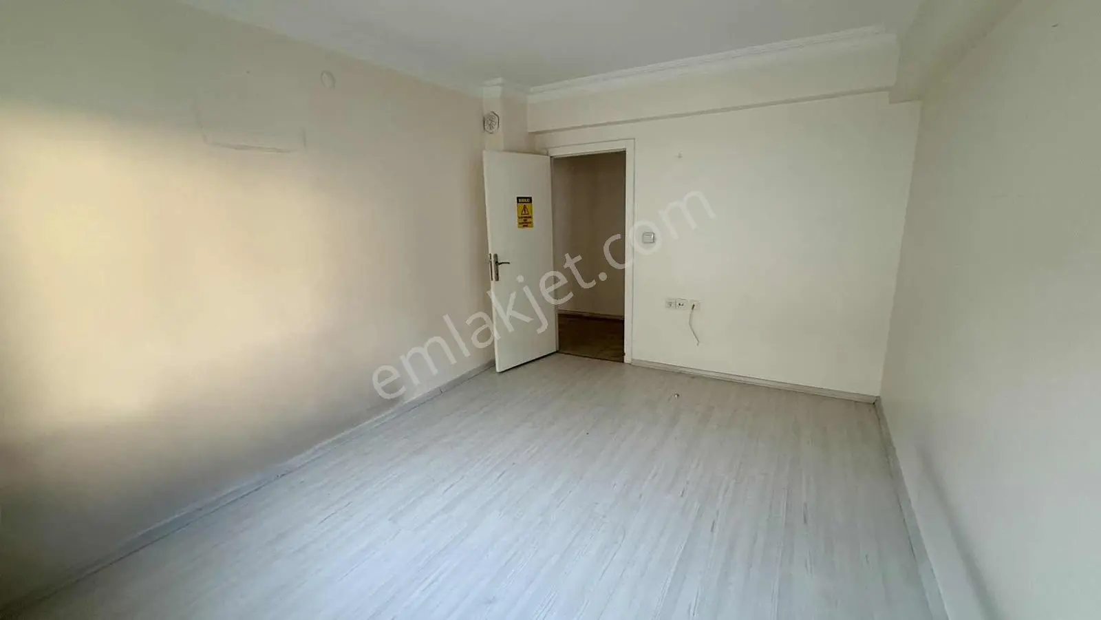 Yozgat Bulvarı Yanı Ara Kat Asansörlü Masrafsız 3+1kiralıkdaire - Görsel 4