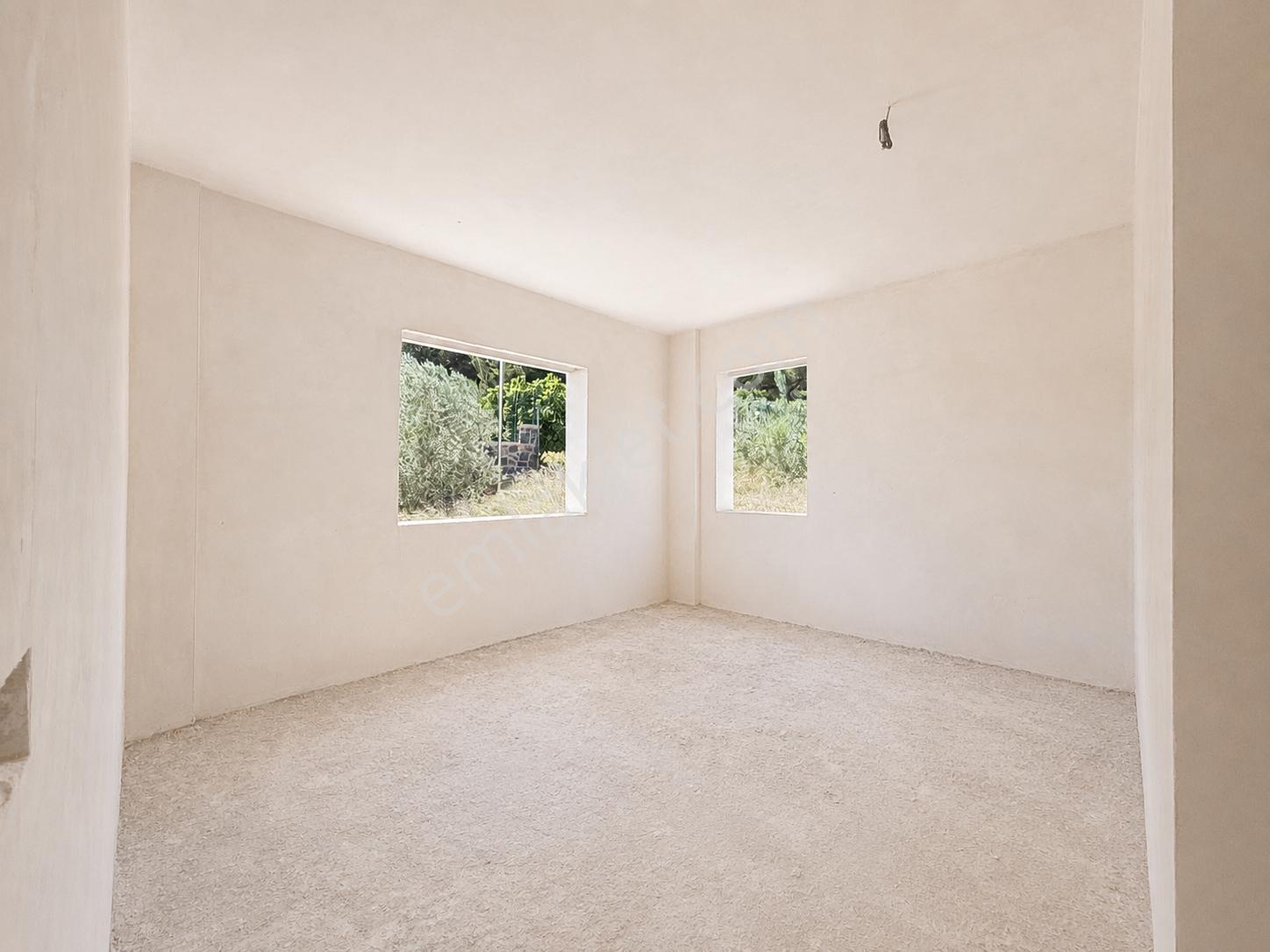 Urla Nohutalan'da 10.478 M² Zeytinlik Ve Mevcut Yapı - Görsel 30