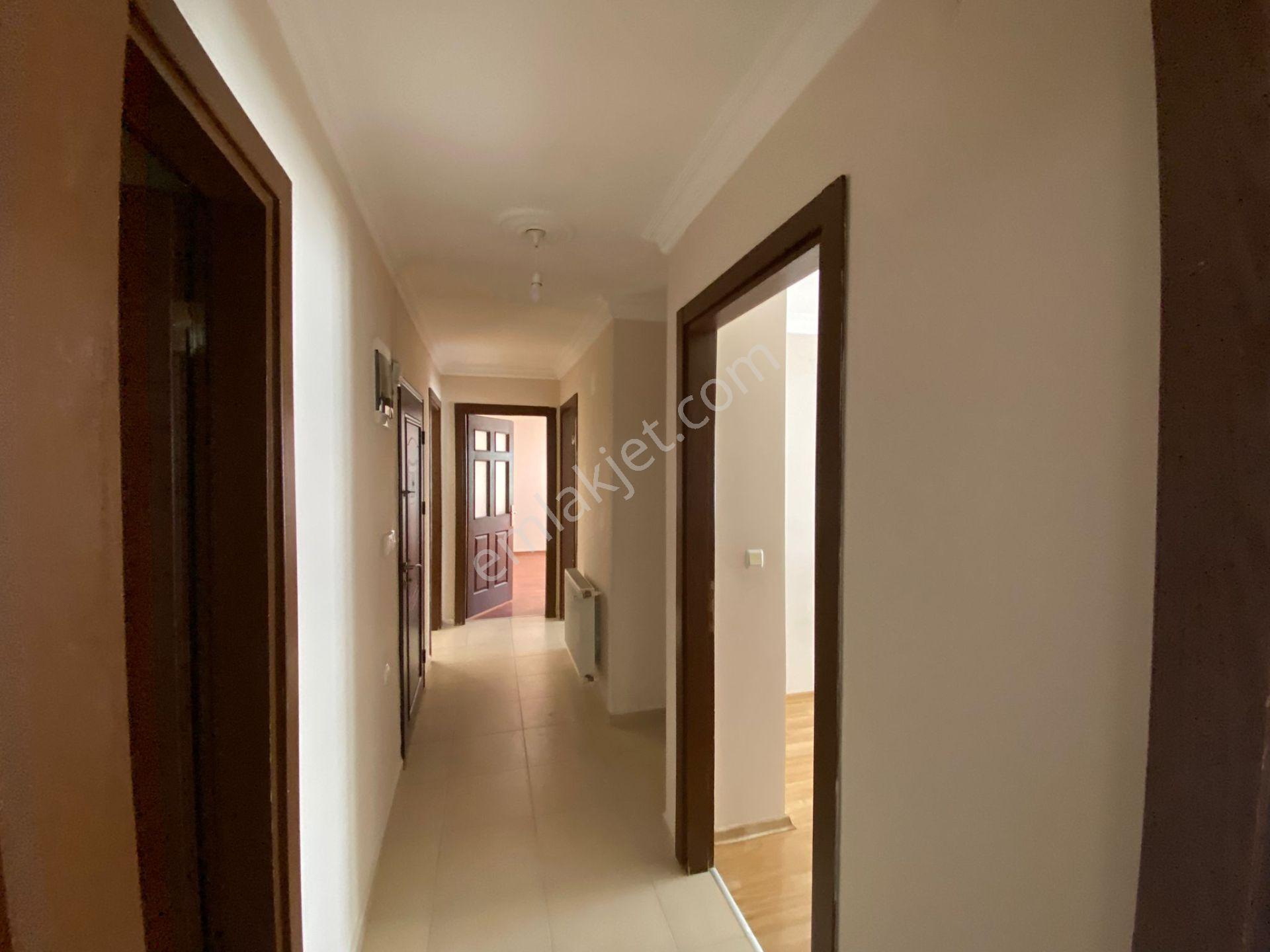Buca Şirinyer Hürriyet Mahallesinde 3+1 115m2 Dgazlı Arakat Bakımlı Kiralık Daire - Görsel 27